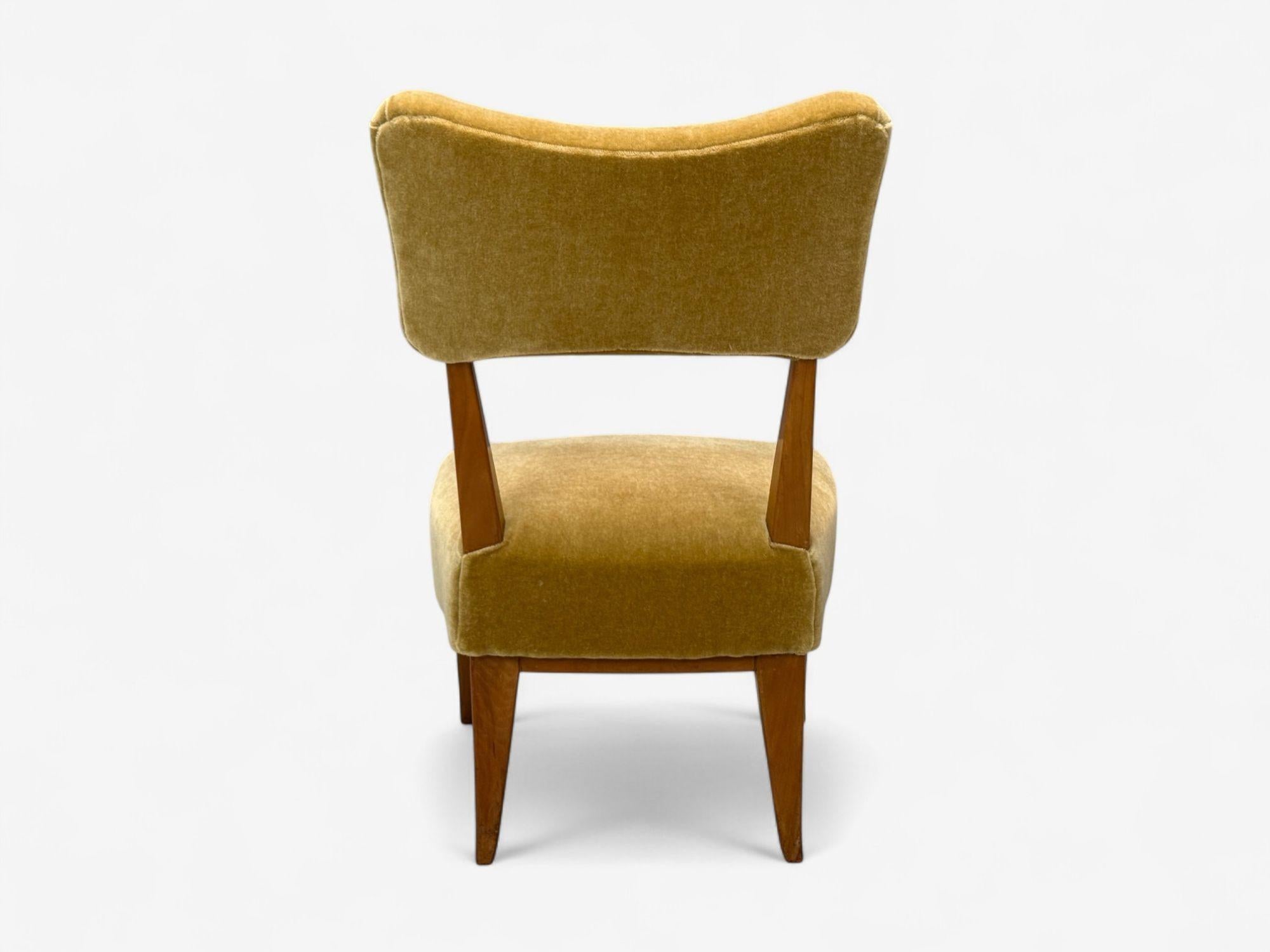 Guglielmo Pecorini, Gebeiztes Holz, Kamel Mohair, Niedriger Sessel, Italien, 1950er Jahre im Angebot 3