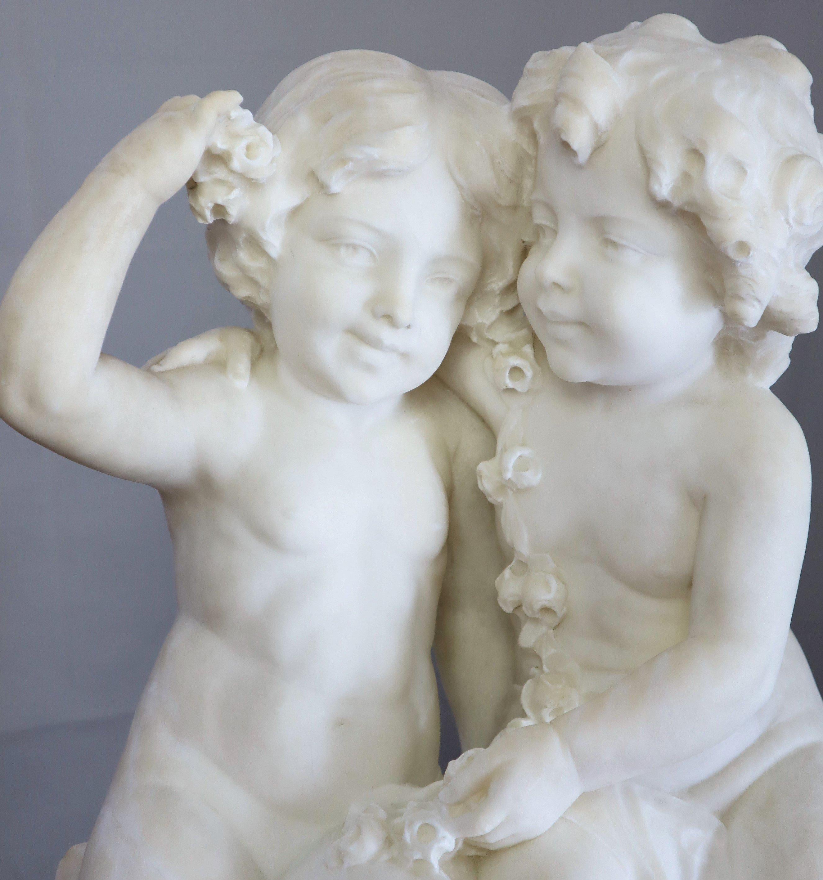 Fin du 19e siècle, Guglielmo Pugi, Sculpture italienne en marbre représentant deux filles 1