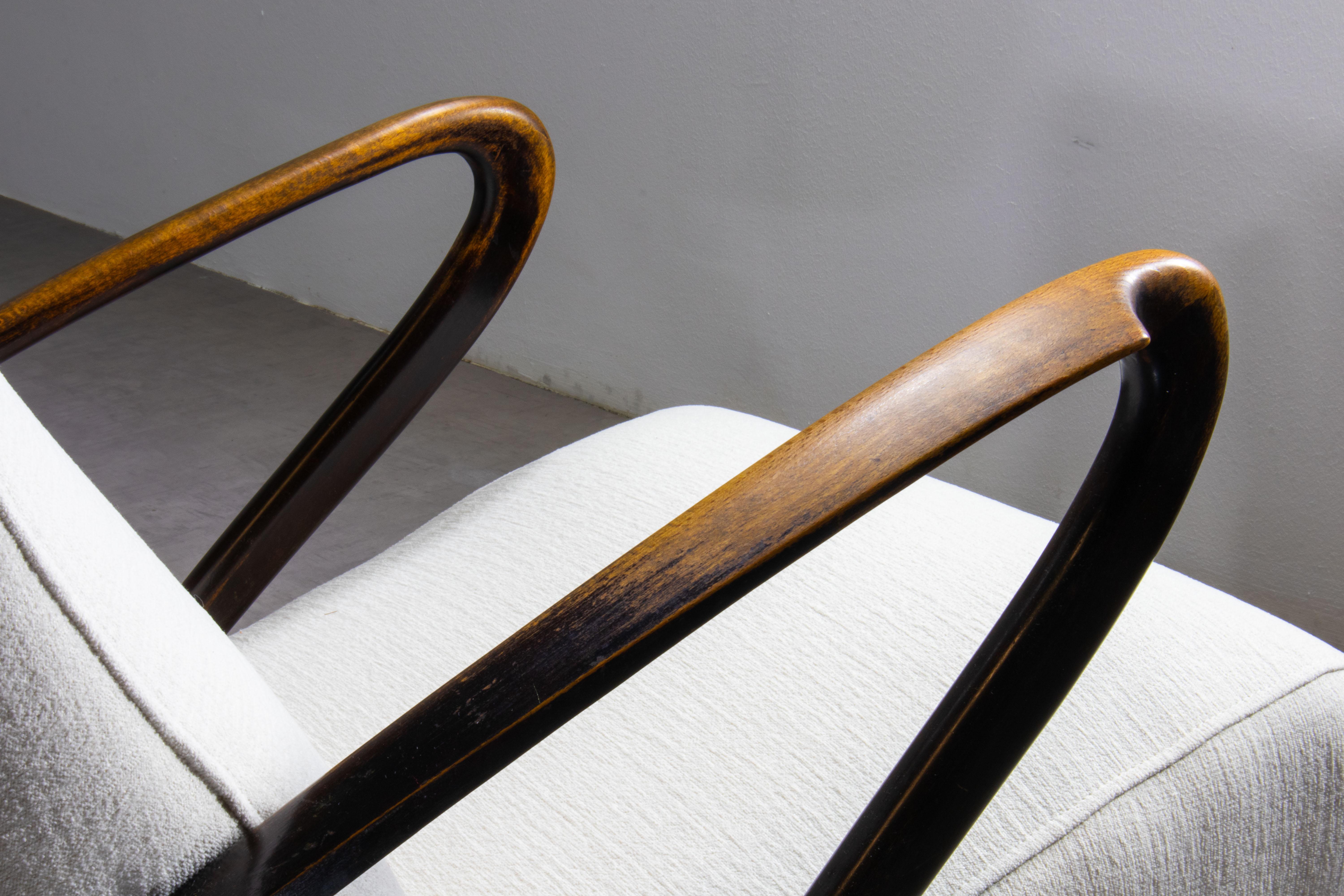 Guglielmo Ulrich Fauteuils Liberty italiens des années 1930, Paire de fauteuils en bois sculpté en vente 9
