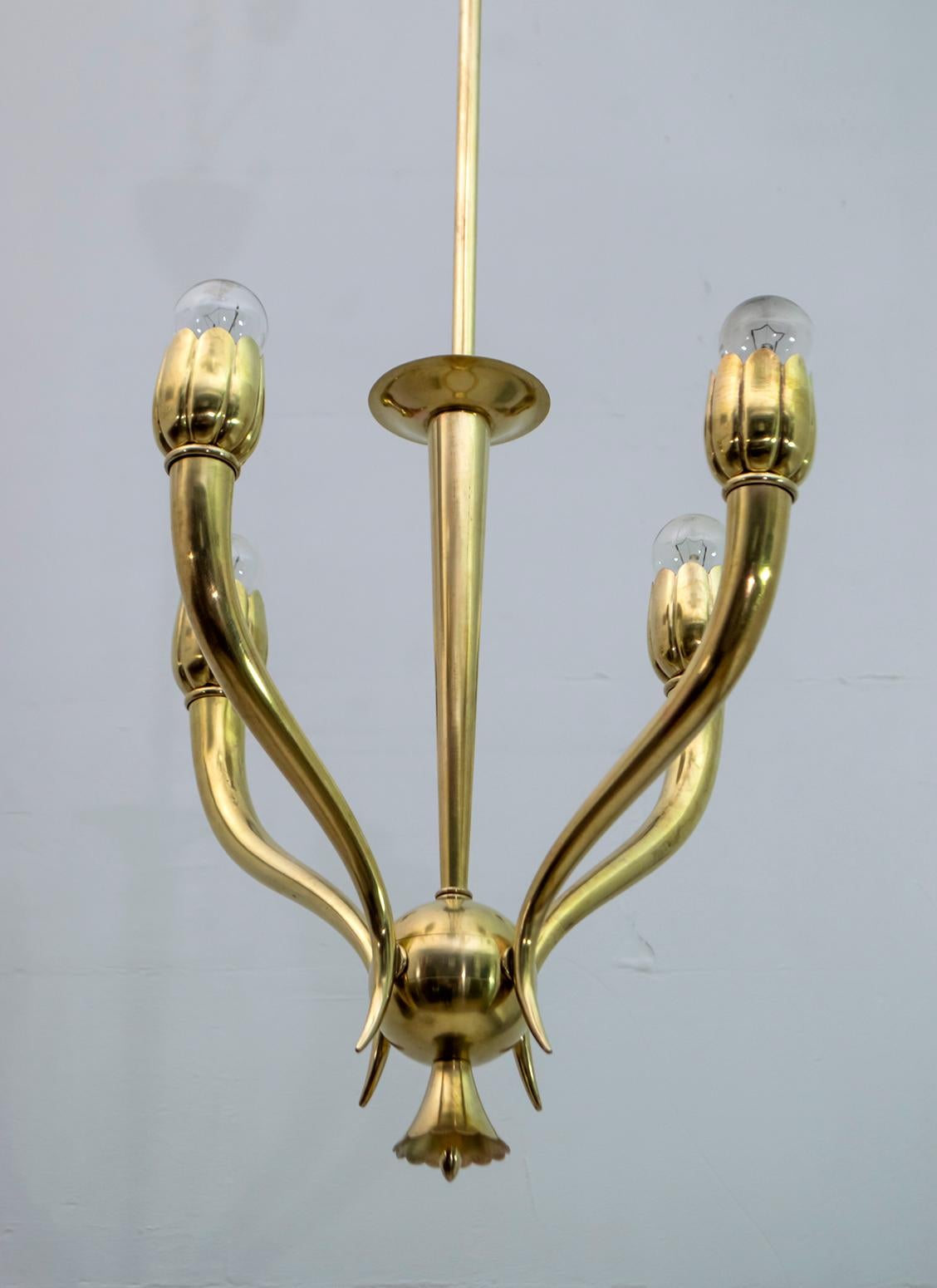 Guglielmo Ulrich Art Deco Italian Brass Chandelier, 1940s In Good Condition For Sale In Puglia, Puglia