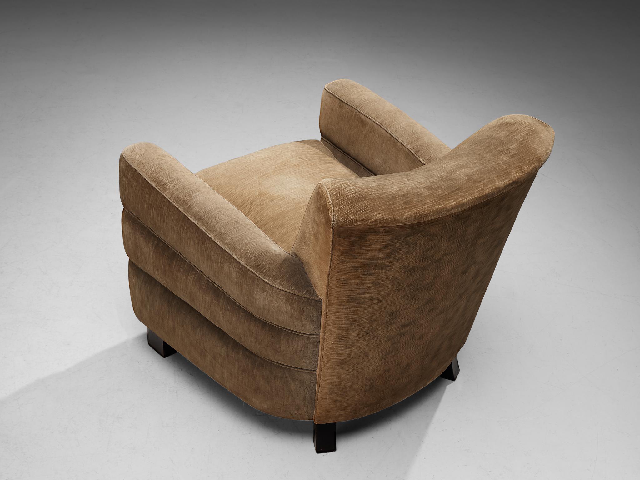 Guglielmo Ulrich Art Deco Lounge Chairs in Beige Upholstery In Good Condition In Waalwijk, NL