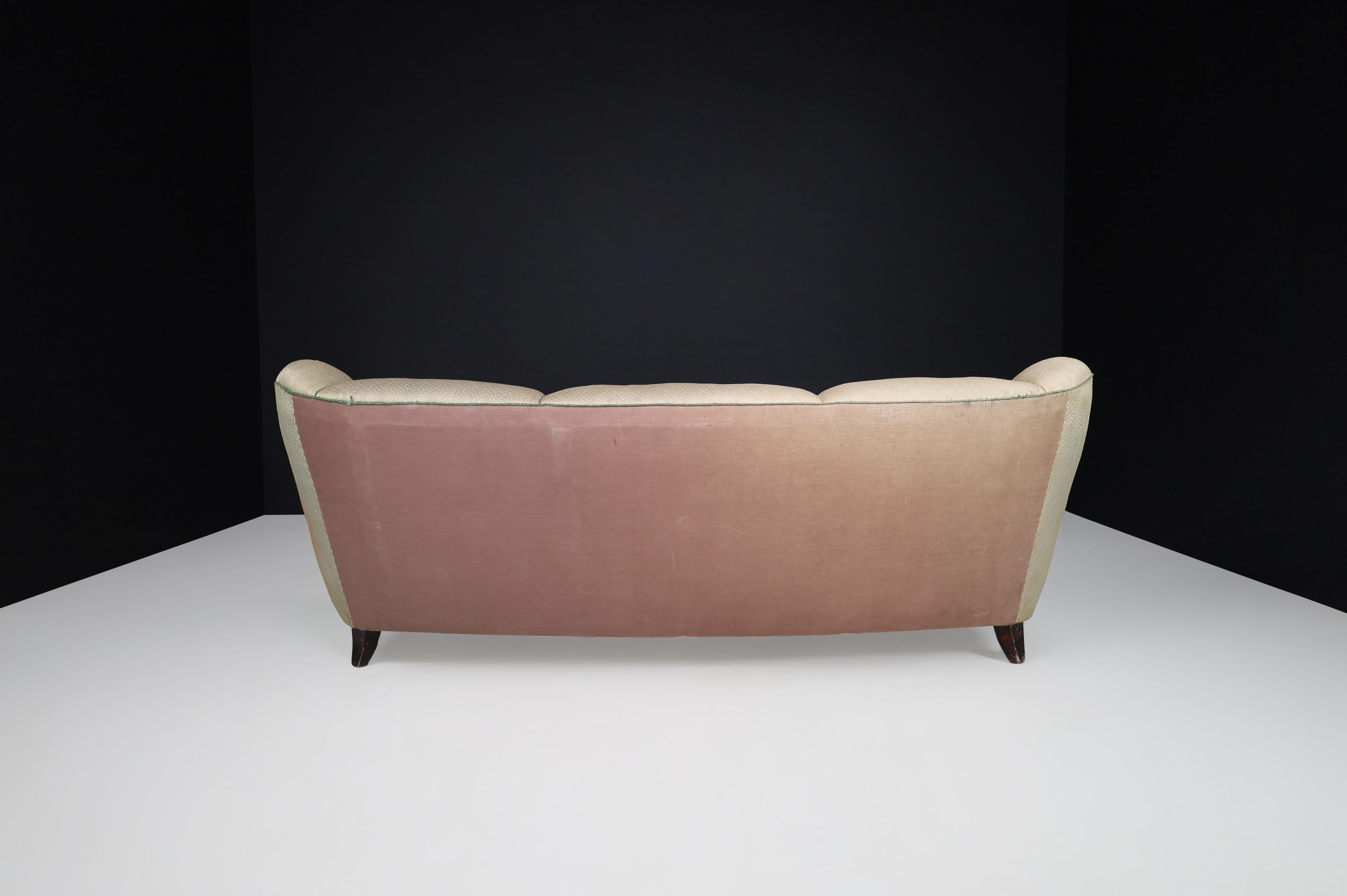 Guglielmo Ulrich Art Deco Sofa in Original Fabric, Italy 1930s For Sale 5