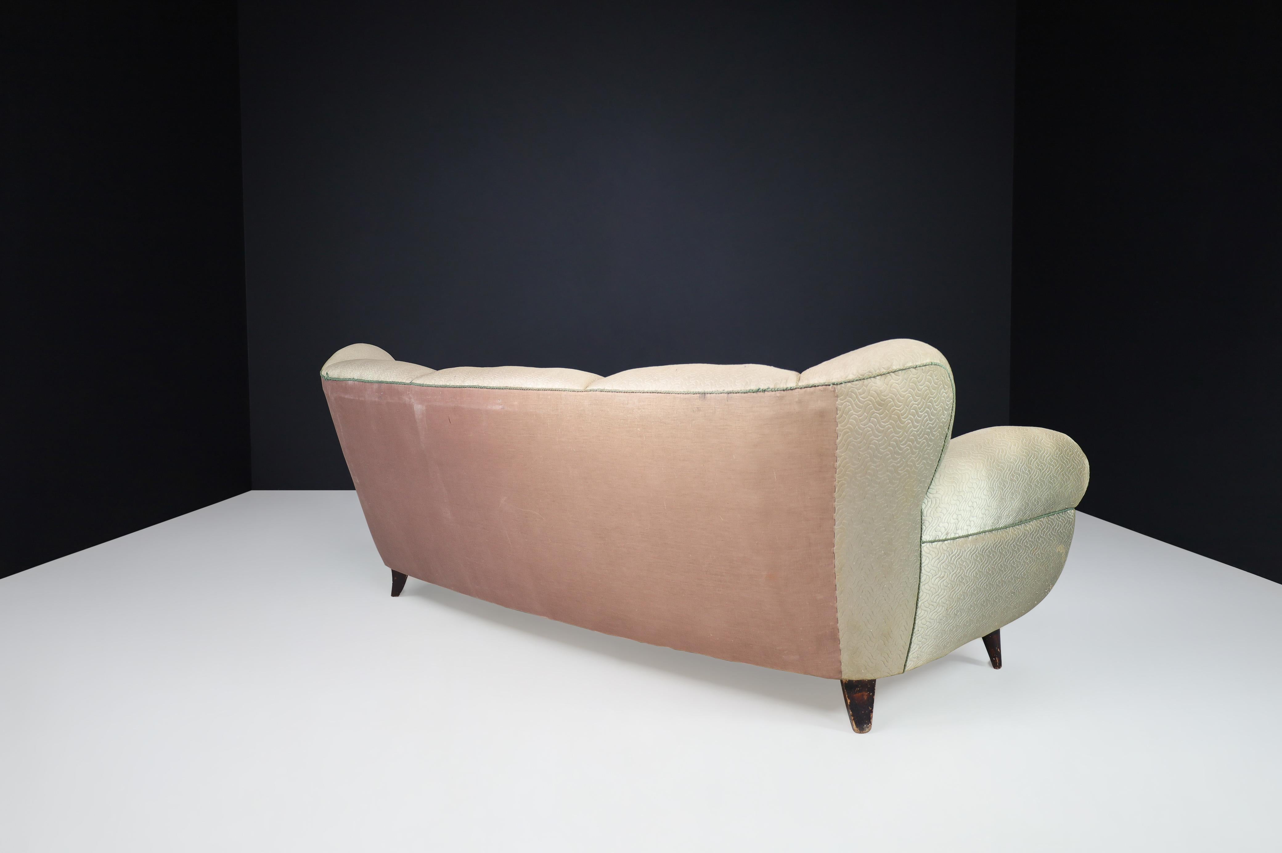 Guglielmo Ulrich Art Deco Sofa in Original Fabric, Italy 1930s For Sale 6