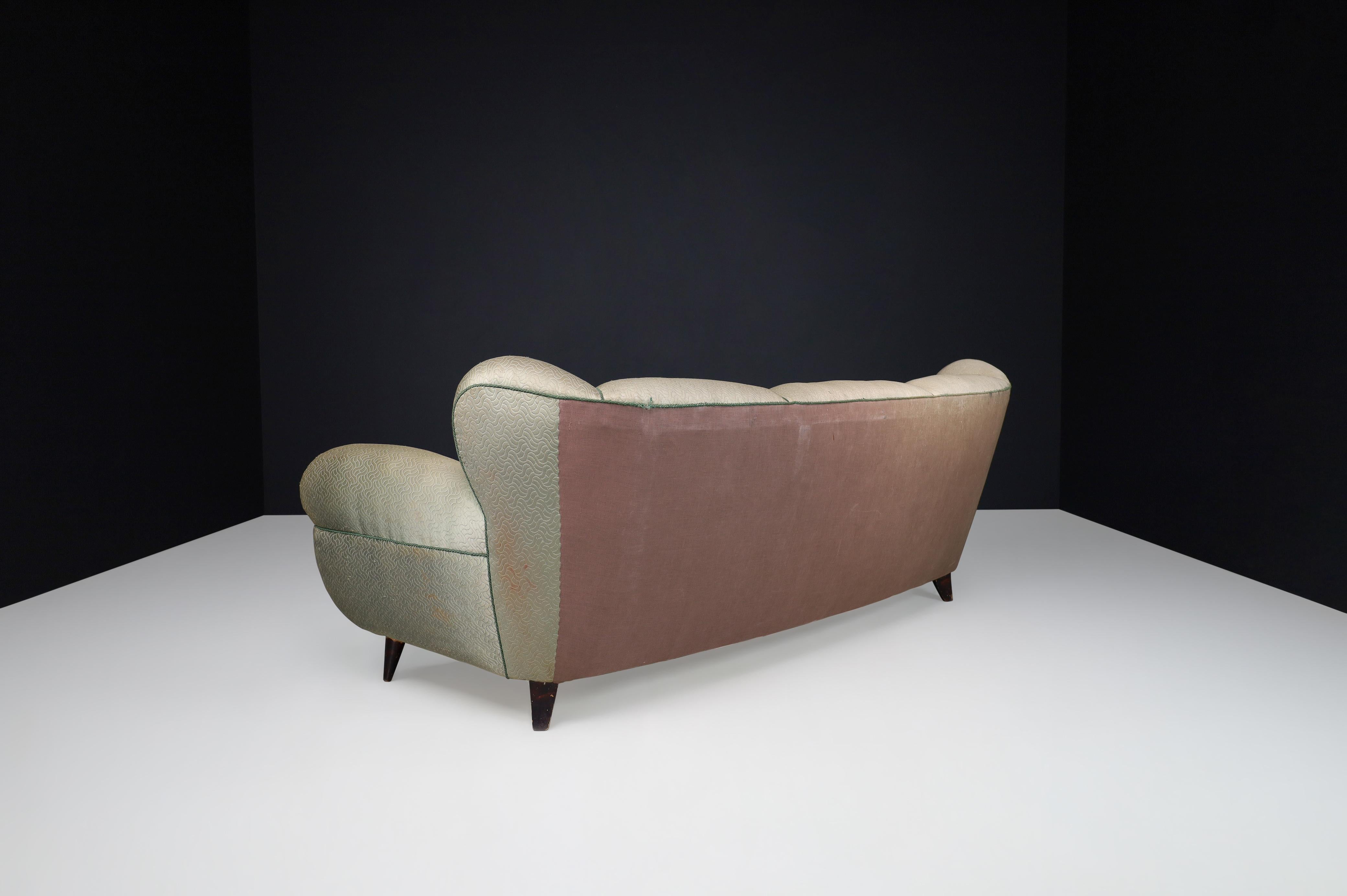 Guglielmo Ulrich Art Deco Sofa in Original Fabric, Italy 1930s For Sale 4