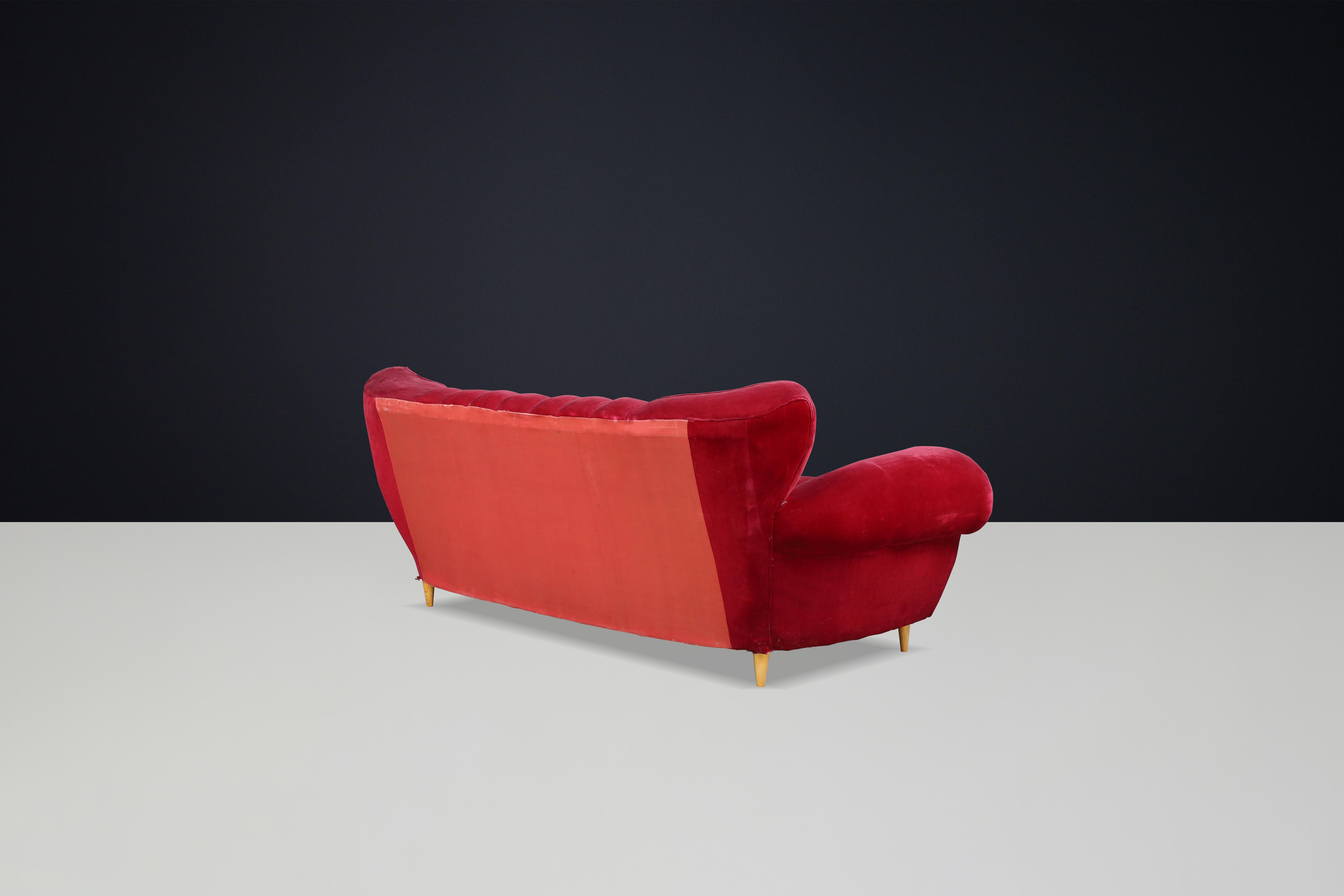 Canapé Art Déco de Guglielmo Ulrich en tissu de velours original, Italie, années 1930 Bon état - En vente à Almelo, NL