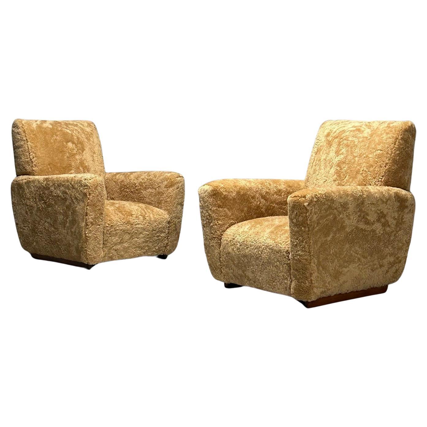 Guglielmo Ulrich Attr Italian Mid-Century Modern Lounge Chairs, Honey Shearling  For Sale