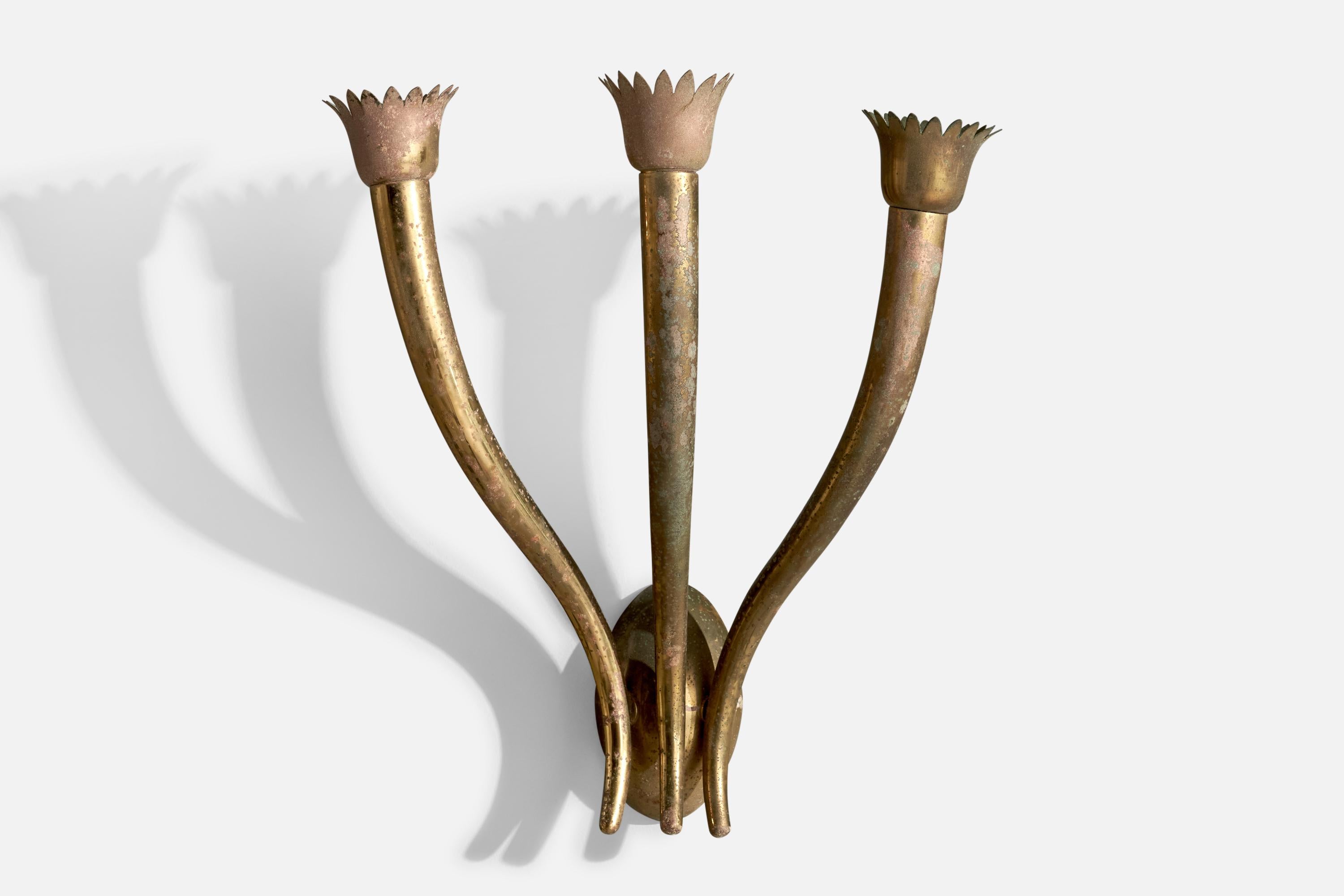 Atribución Guglielmo Ulrich, Apliques de pared, Latón, Tela, Italia, Década de 1940 en Bueno estado para la venta en High Point, NC