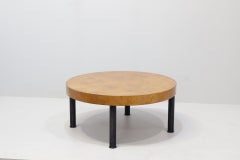 Table basse italienne Guglielmo Ulrich pour ARCA avec pieds tournés Signée