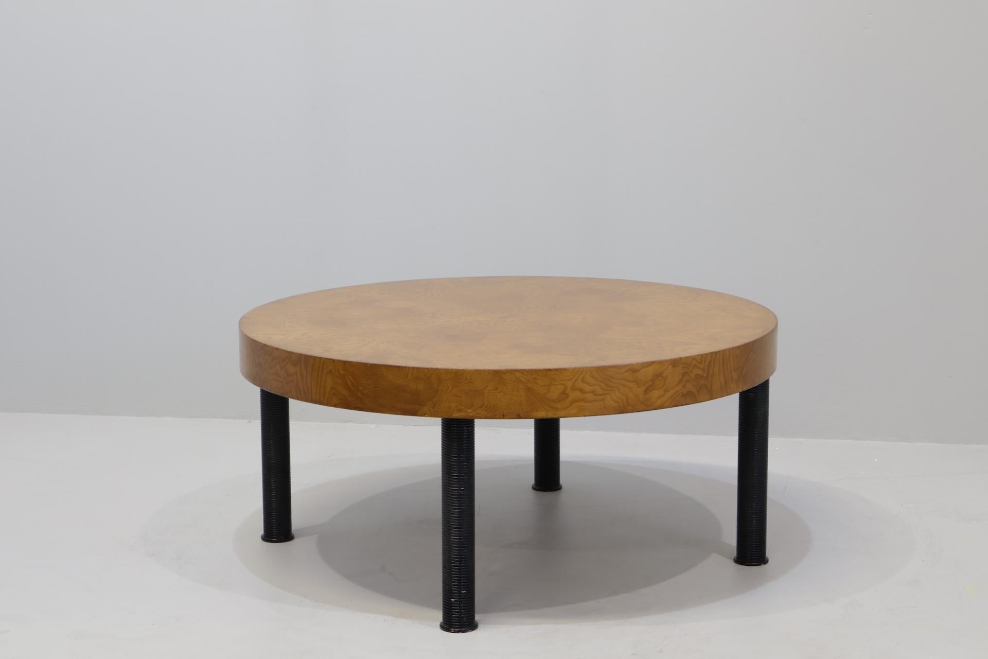Bois Table basse italienne Guglielmo Ulrich pour ARCA avec pieds tournés Signée en vente
