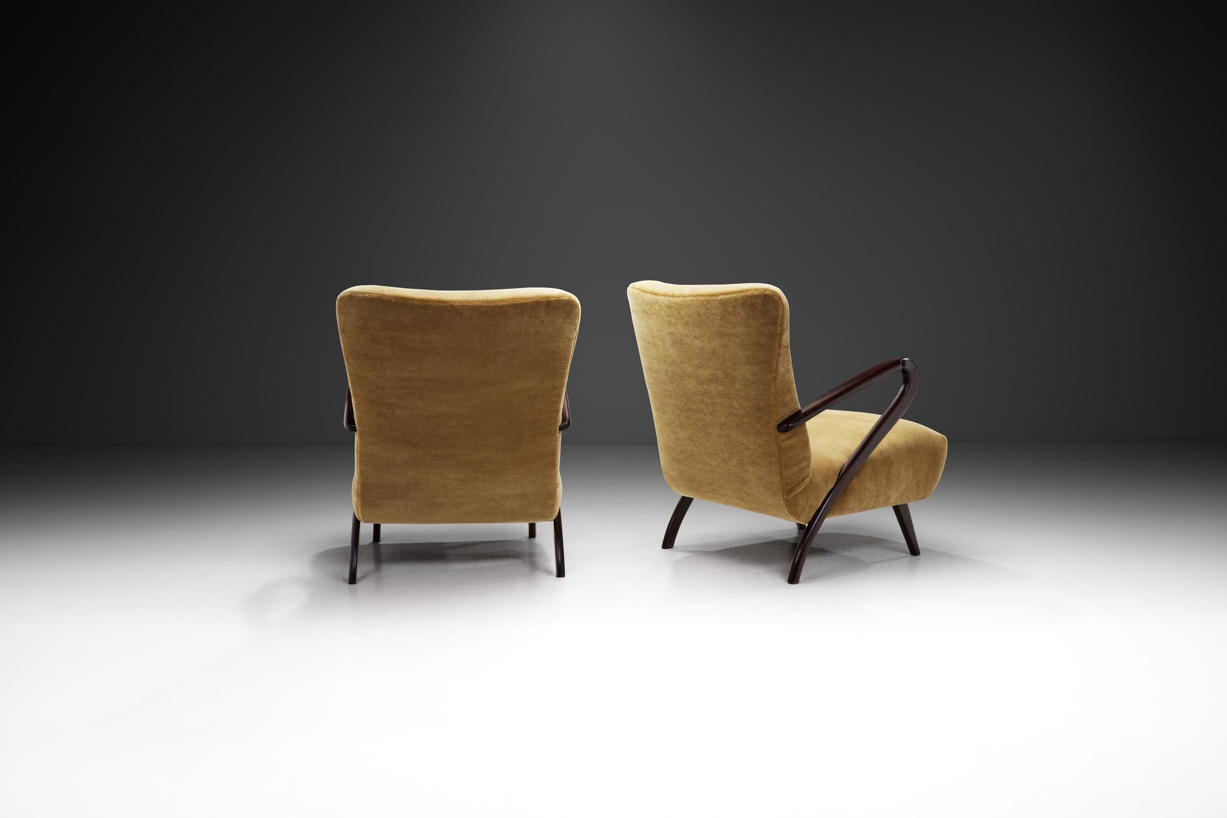 Mid-Century Modern Guglielmo Ulrich Italian Modern Lounge Chairs, Italy, 1950s