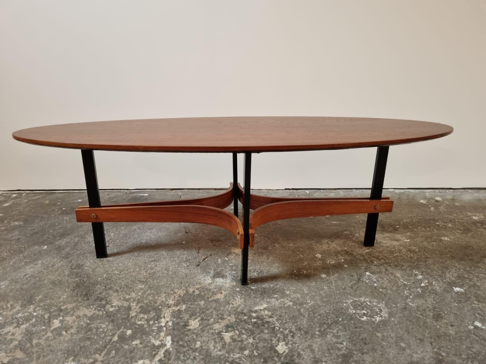 XX secolo Tavolino da caffè in teak italiano di Guglielmo Ulrich, 1950 Tavola di metà secolo