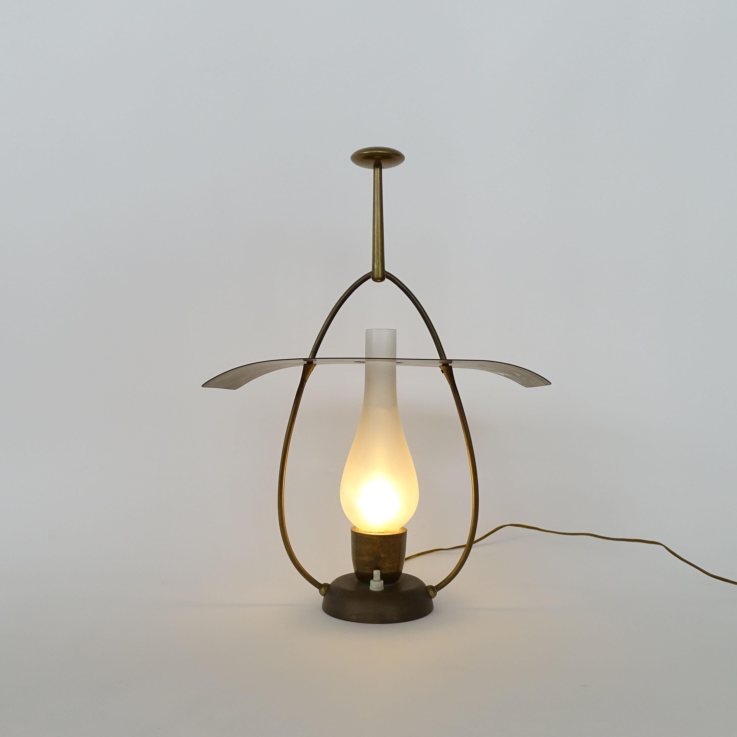 italien Lampe de table à lanterne en laiton de Guglielmo Ulrich pour Scaglia Milano, Italie, 1939 en vente