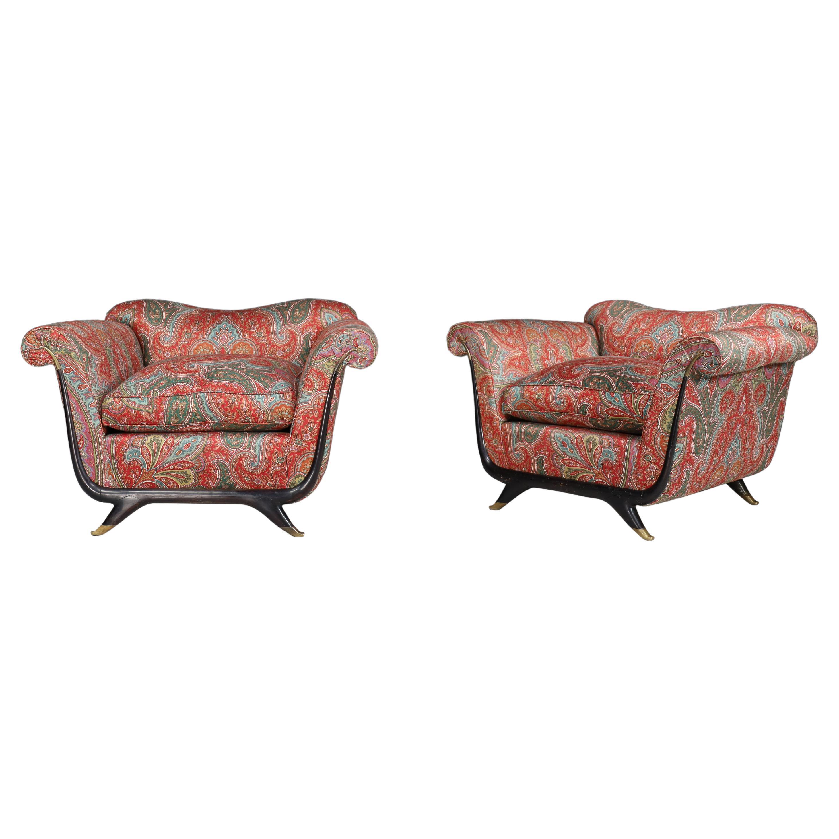 Guglielmo Ulrich Lounge Chairs in Walnut, Fabric, and Brass, Italy, 1930s  For Sale