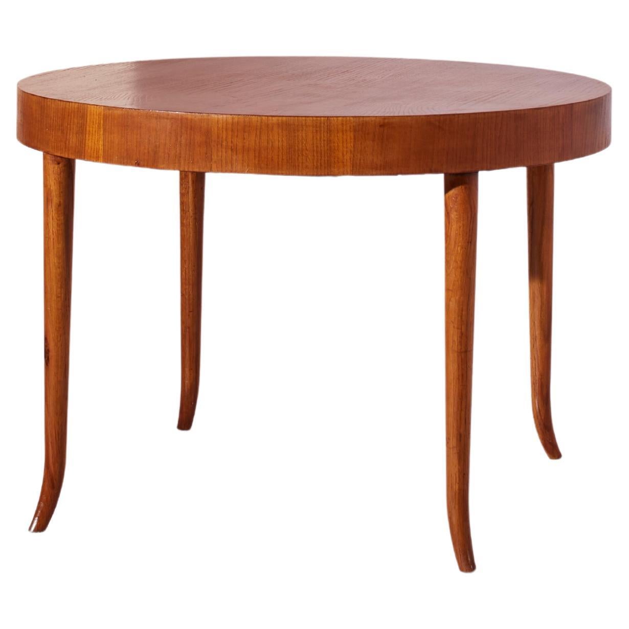 Guglielmo Ulrich oak round dining table, Italy, 1940s For Sale