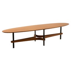 Guglielmo Ulrich. Table basse ovale en teck clair. Années 1950-1960. LS6840788