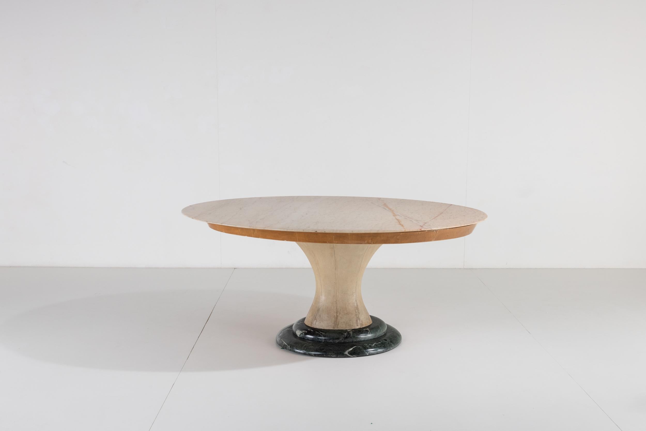 Guglielmo Ulrich Parchemin-Tisch mit Marmorplatte. Italienisches Design 1940er Jahre im Angebot 2