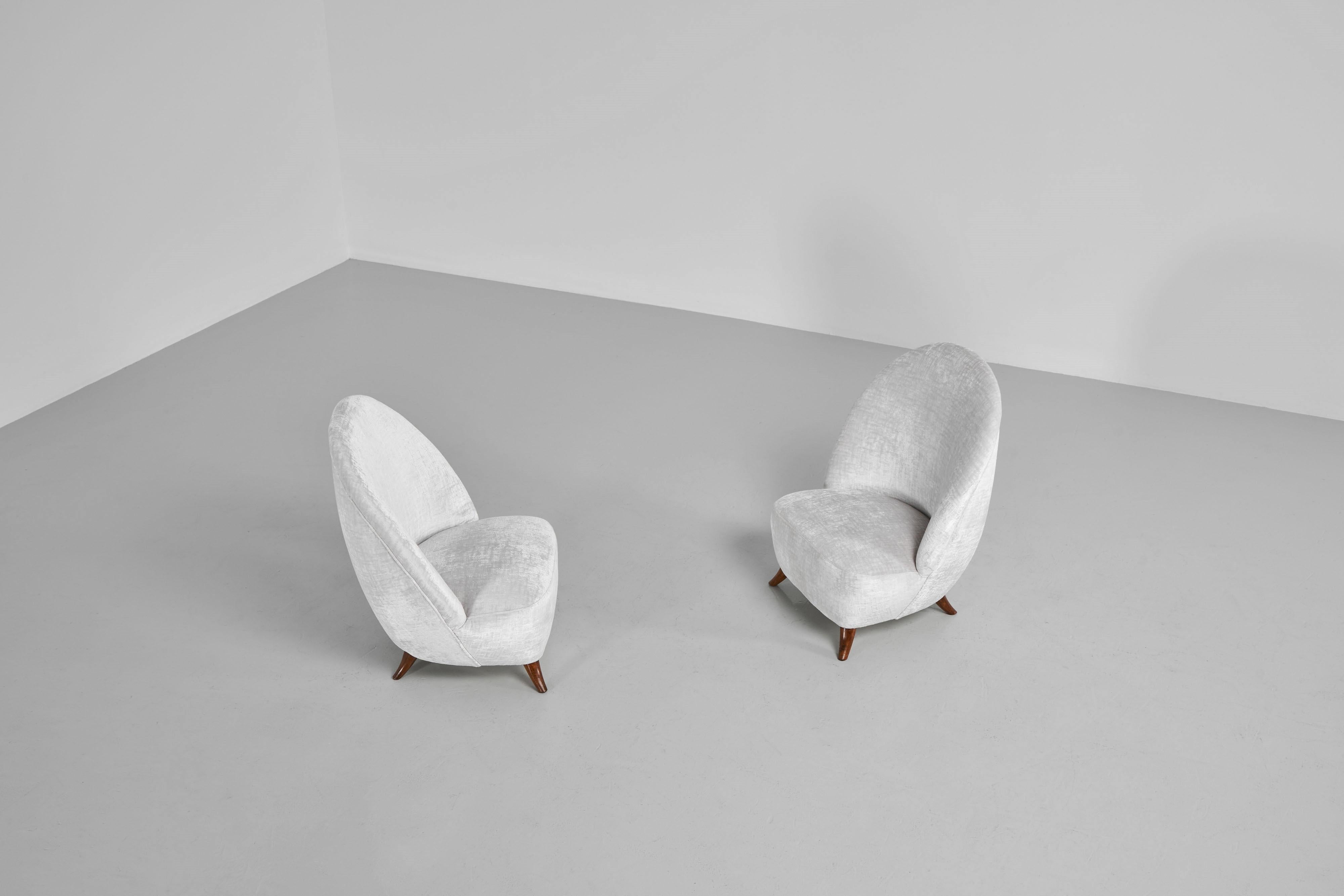 Paire de chaises d'appoint de Guglielmo Ulrich fabriquées en Italie en 1950 en vente 6