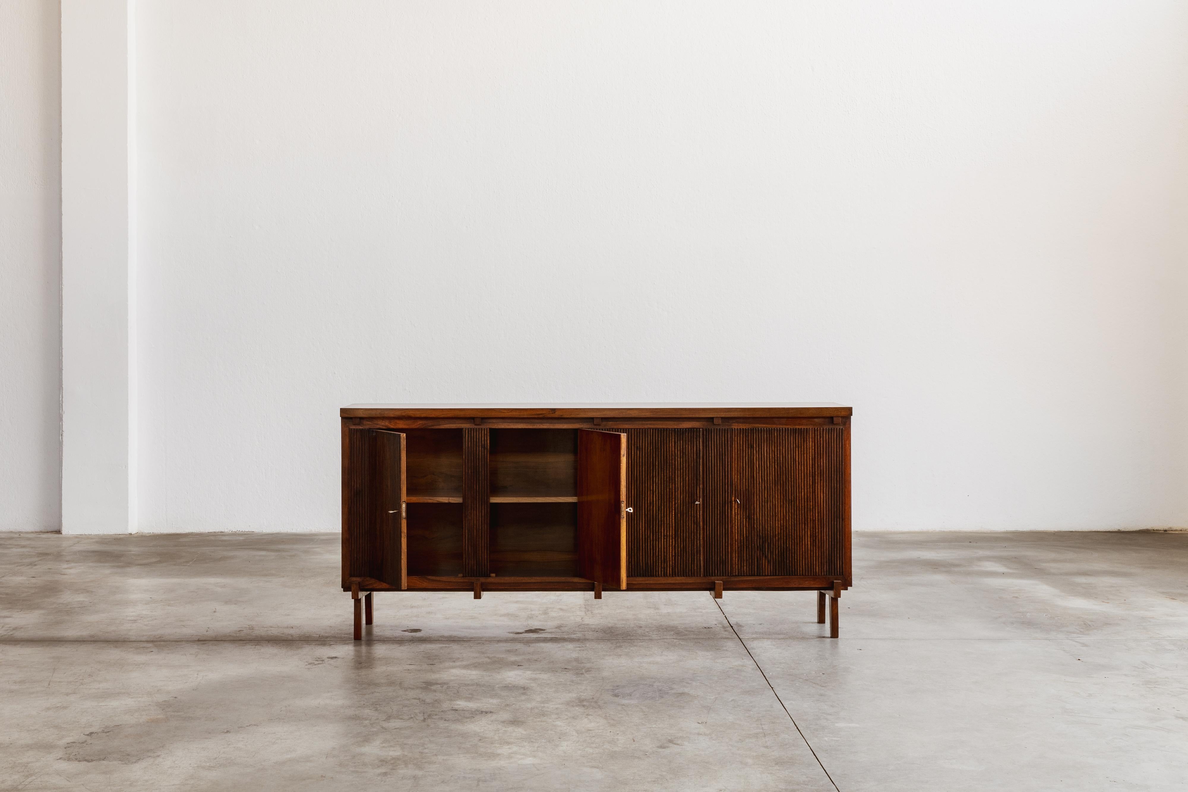 Italian Guglielmo Ulrich Sideboard, 1950 For Sale