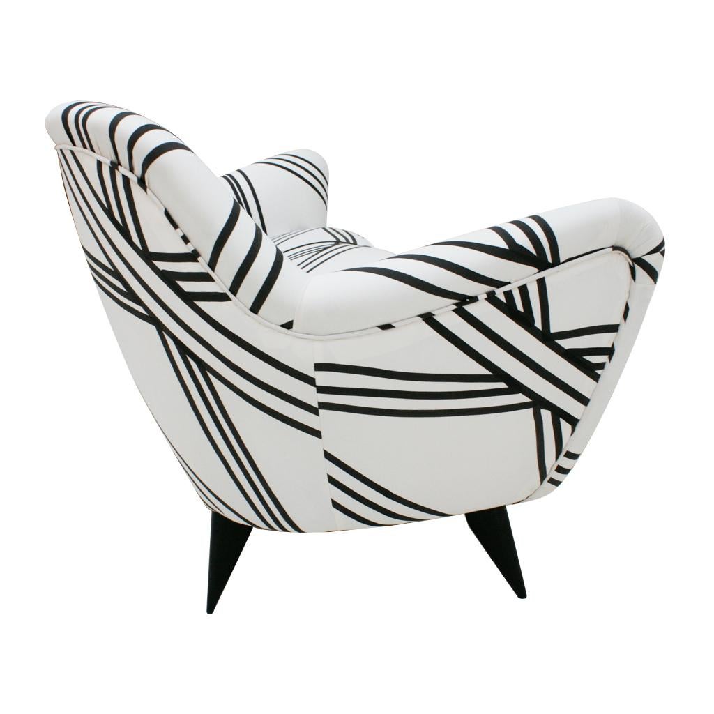 Hand-Painted Guglielmo Veronesi for ISA Bergamo Mid-Century Modern Italian Perla Sofa