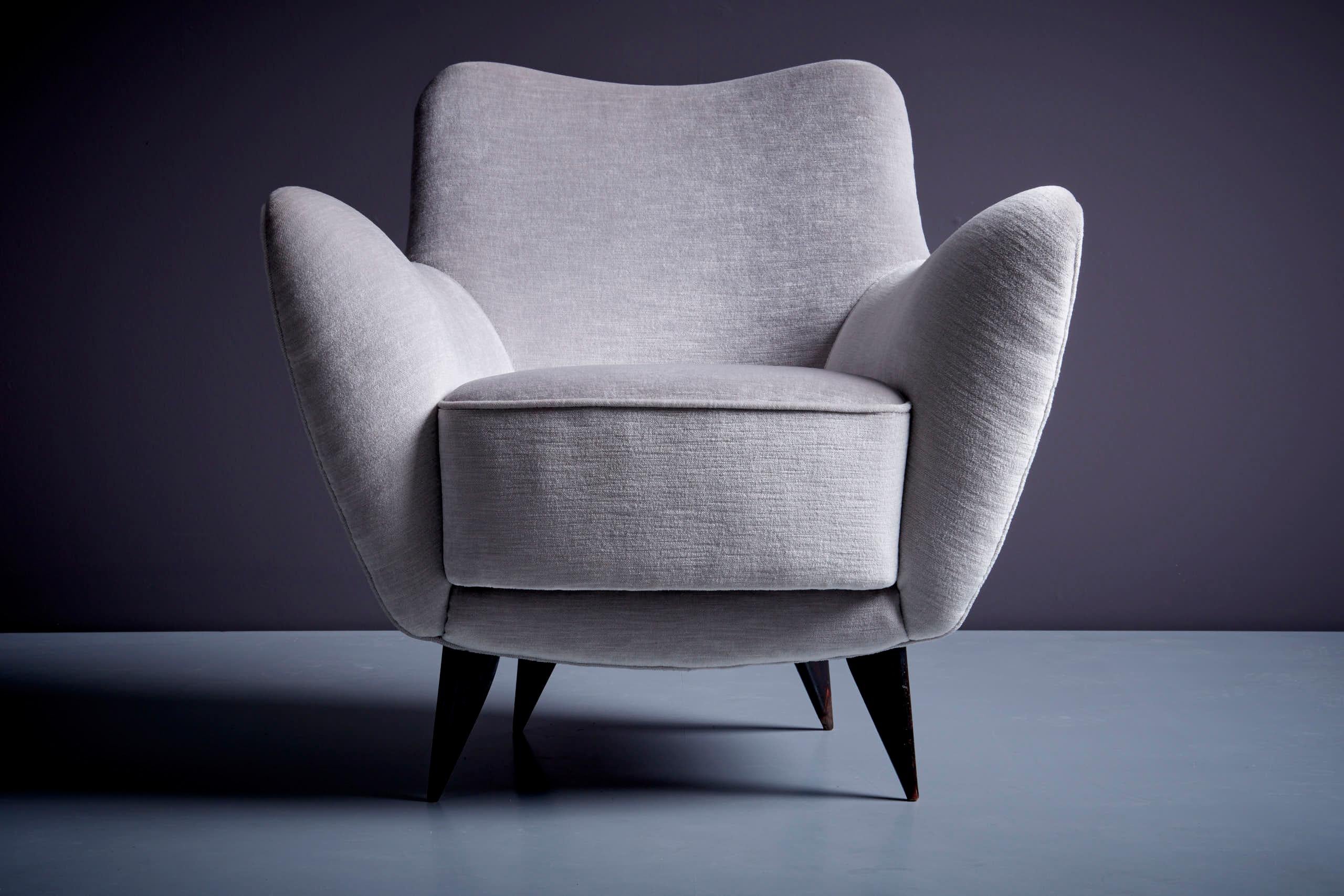 Guglielmo Veronesi for ISA Bergamo la perla Sofa and Lounge Chairs in Gray 8