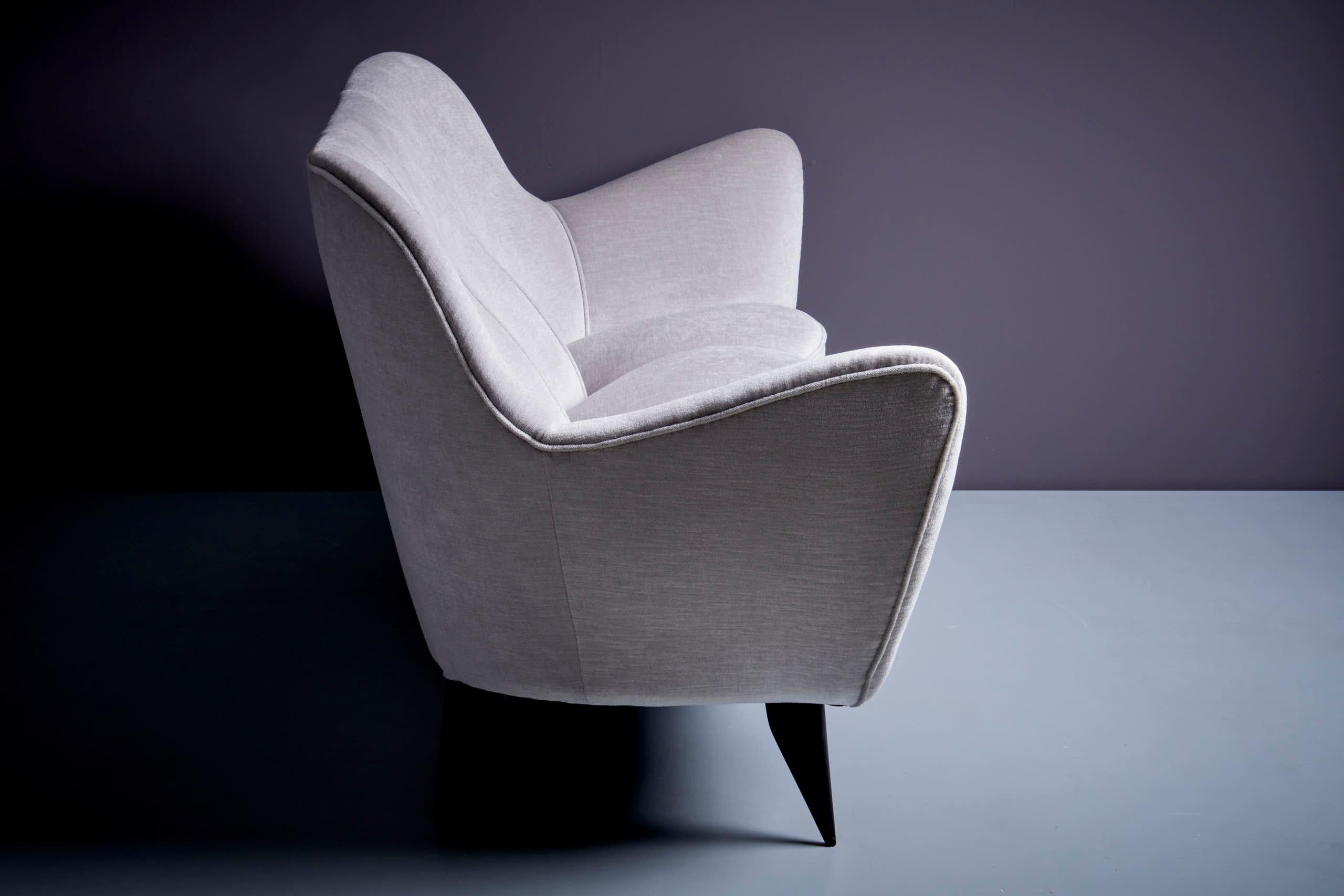 Guglielmo Veronesi for ISA Bergamo la perla Sofa and Lounge Chairs in Gray 1