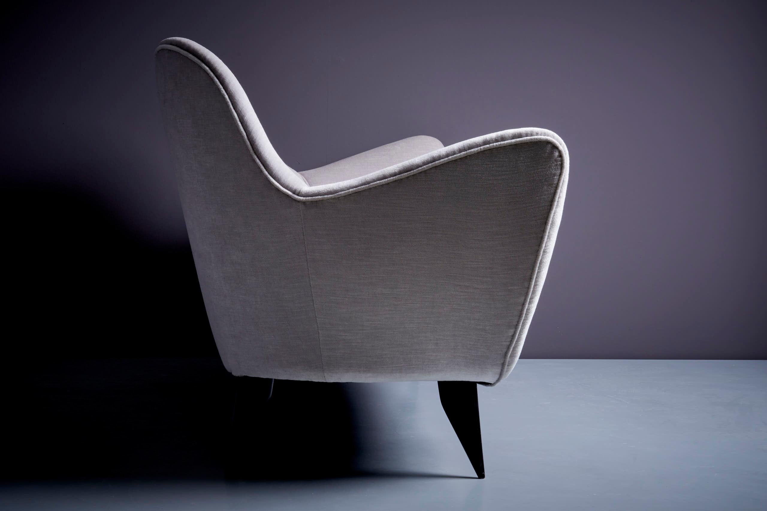 Guglielmo Veronesi for ISA Bergamo la perla Sofa and Lounge Chairs in Gray 2