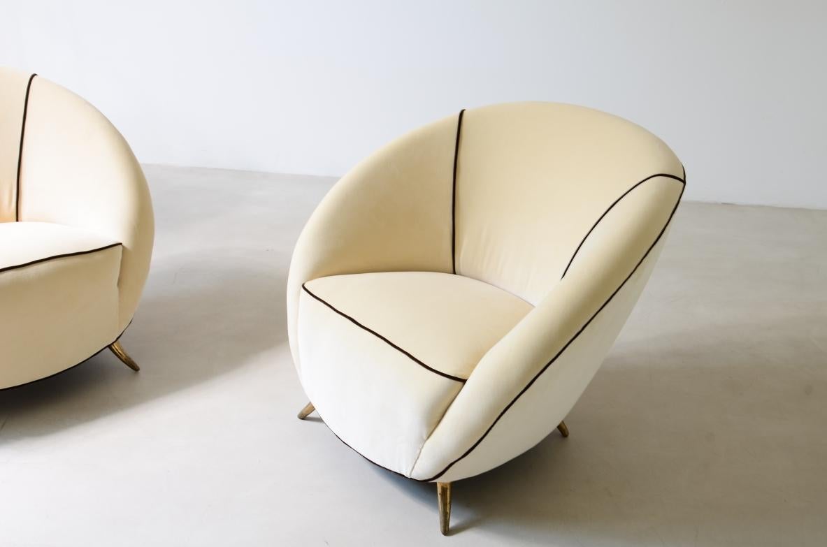 italien Guglielmo Veronesi, paire de fauteuils recouverts de velours en vente