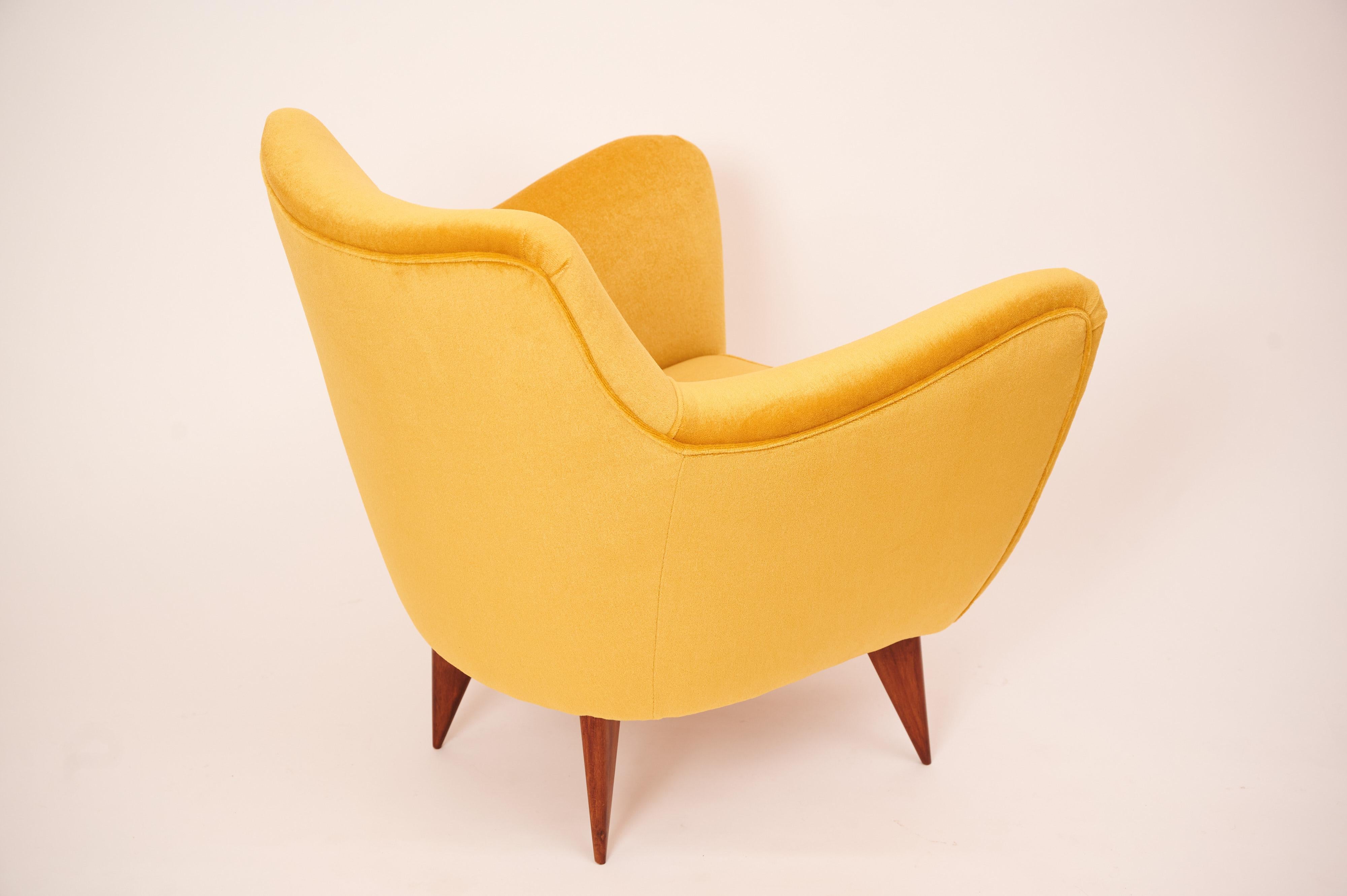 Guglielmo Veronesi 'Perla' lounge Chairs, ISA Bergamo 1950s Italy 2