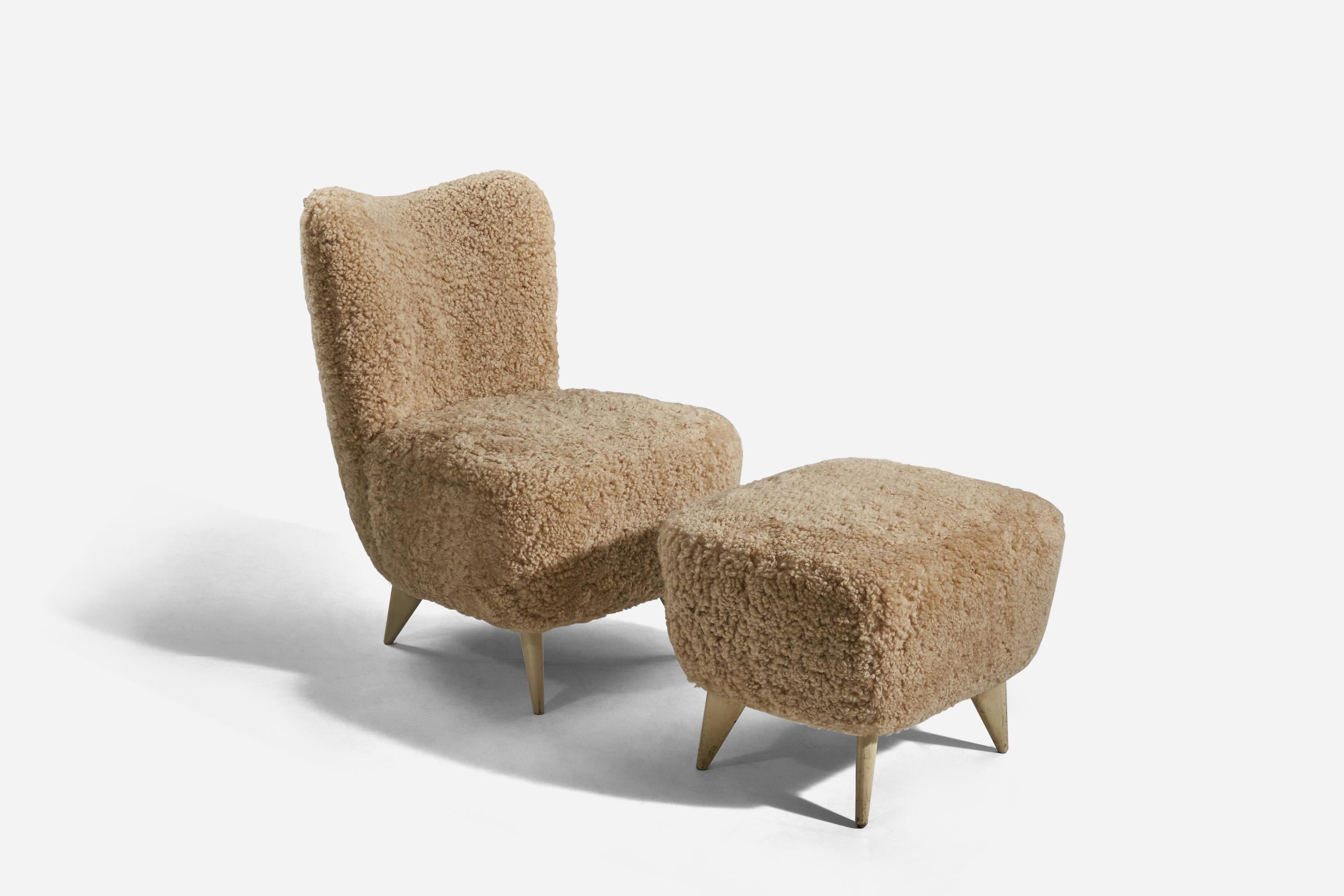 Guglielmo Veronesi, seltene „Perla“-Sessel ohne Armlehne, Shearling und Holz, Italien, 1950er Jahre (Moderne der Mitte des Jahrhunderts) im Angebot