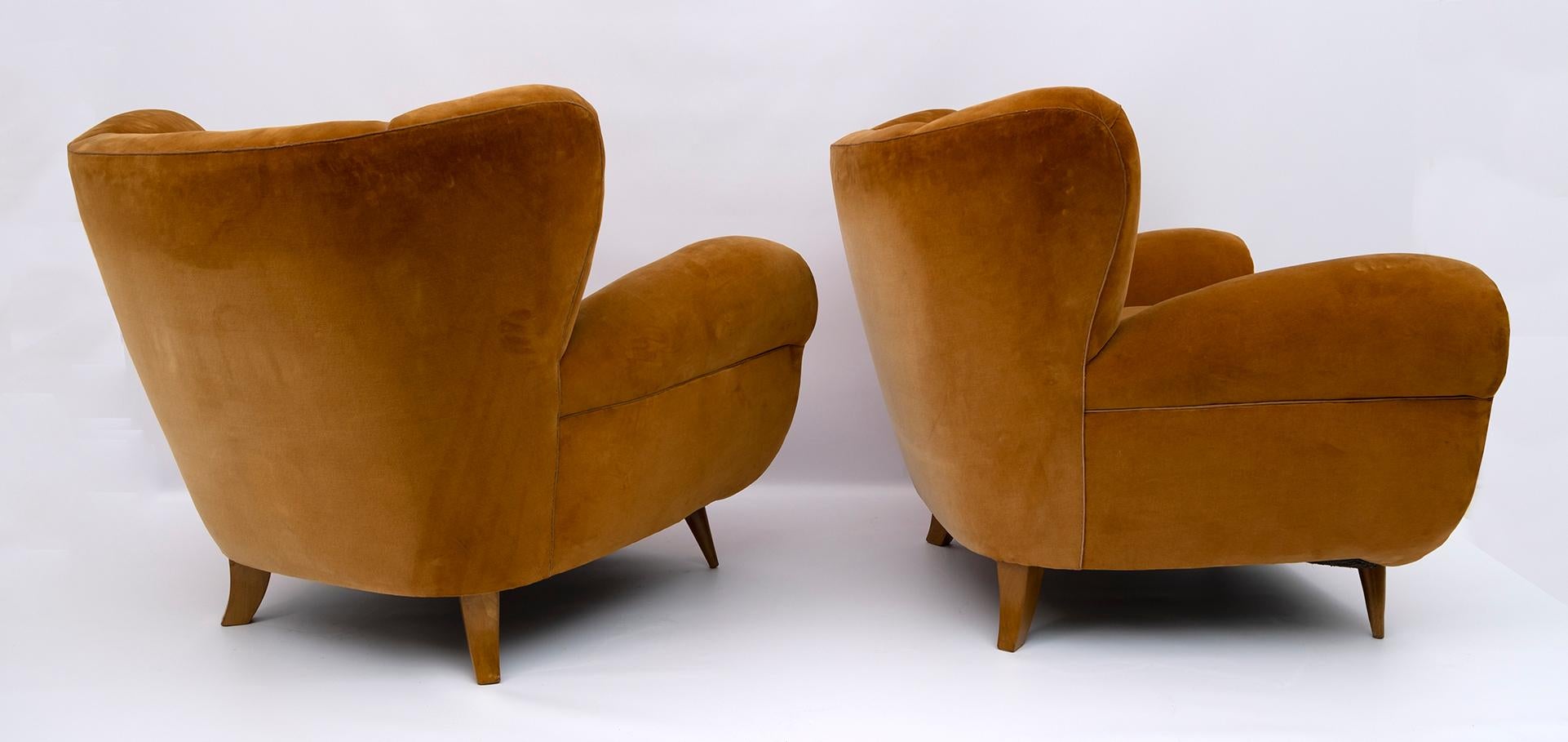 Velvet Gugliemo Ulrich Art Deco Italian Sofa and Two Armchairs, 1940s