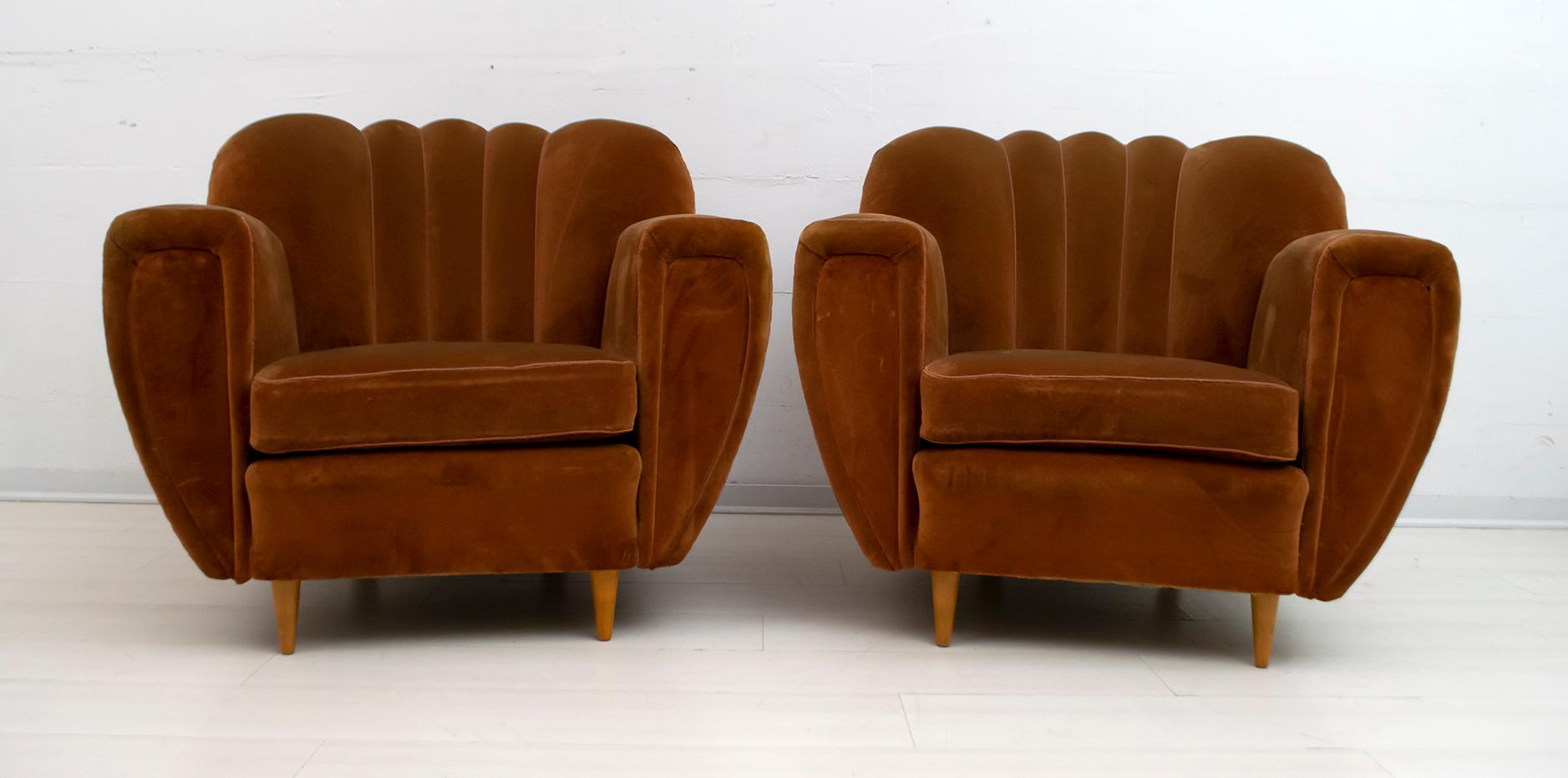 Guglielmo Ulrich Art Deco Italian Velvet Curved Sofa and Two Armchairs, 1940s 13