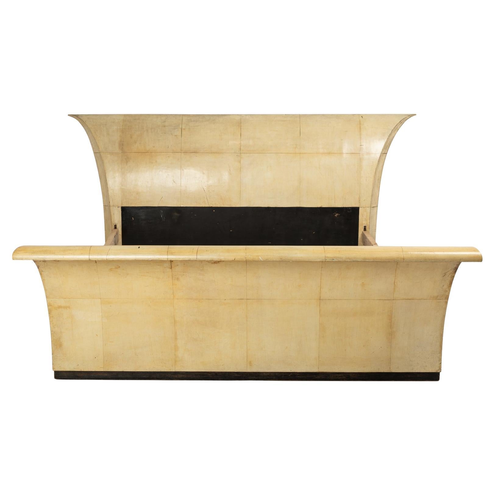 Gugliemo Ulrich Französisches Art Deco Weißes Pergament-Königinbett
