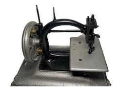 Guhl & Harbeck Style Chain Stitch Hand Crank Sewing Machine