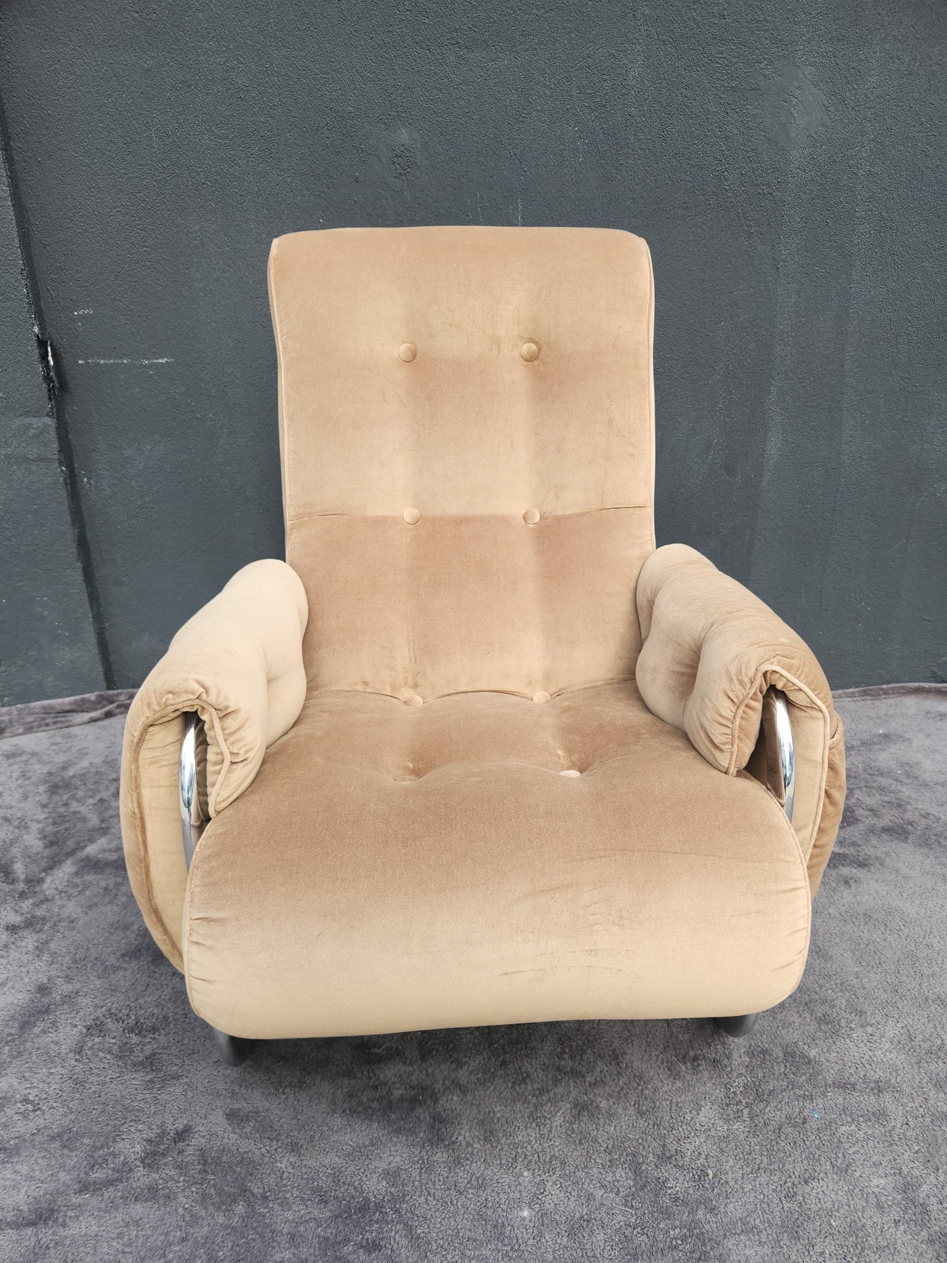 Guide Faleschini Samtbrauner Loungesessel, Italien 1970er Jahre (Moderne der Mitte des Jahrhunderts) im Angebot