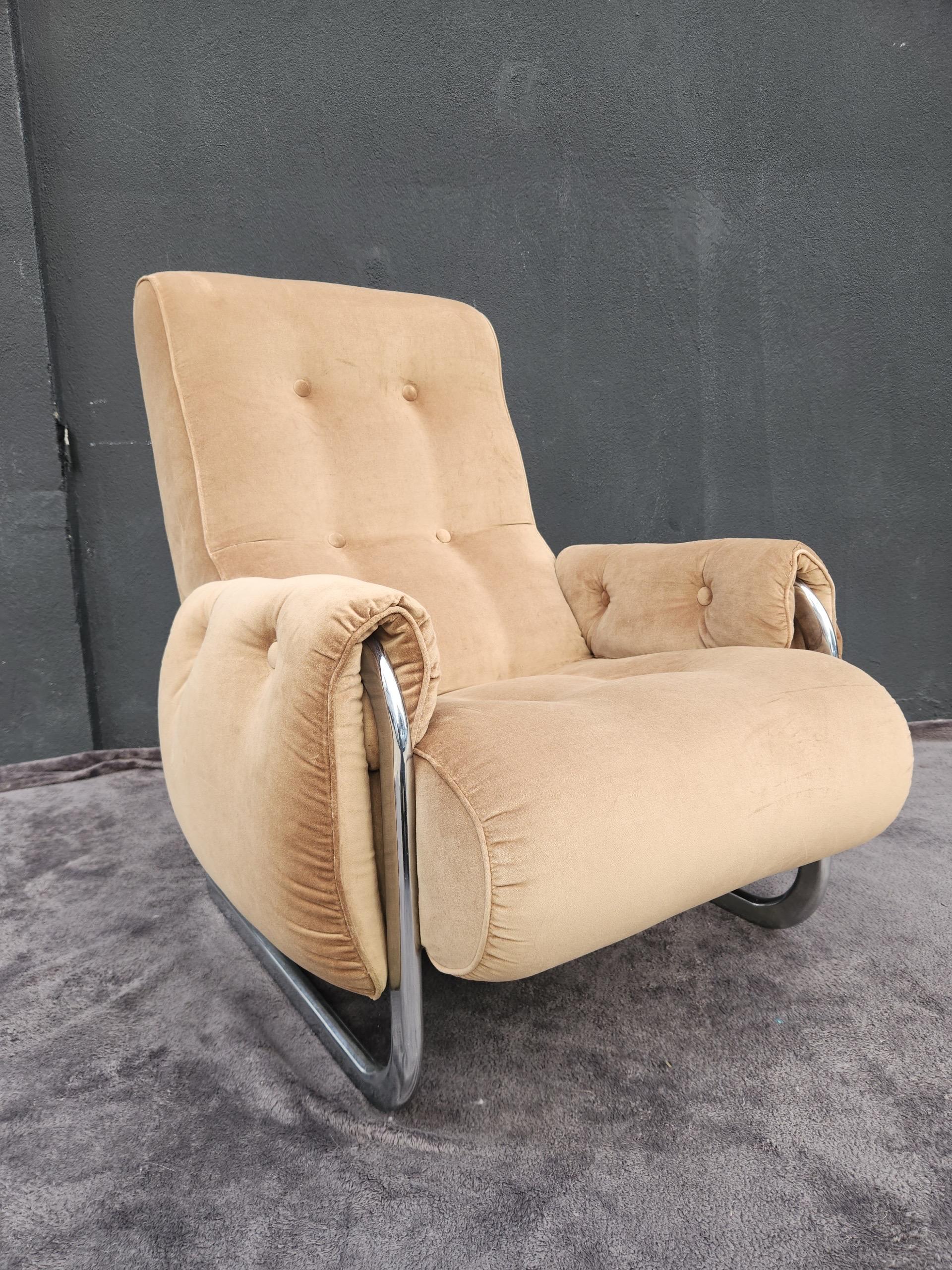 Guide Faleschini Samtbrauner Loungesessel, Italien 1970er Jahre (20. Jahrhundert) im Angebot