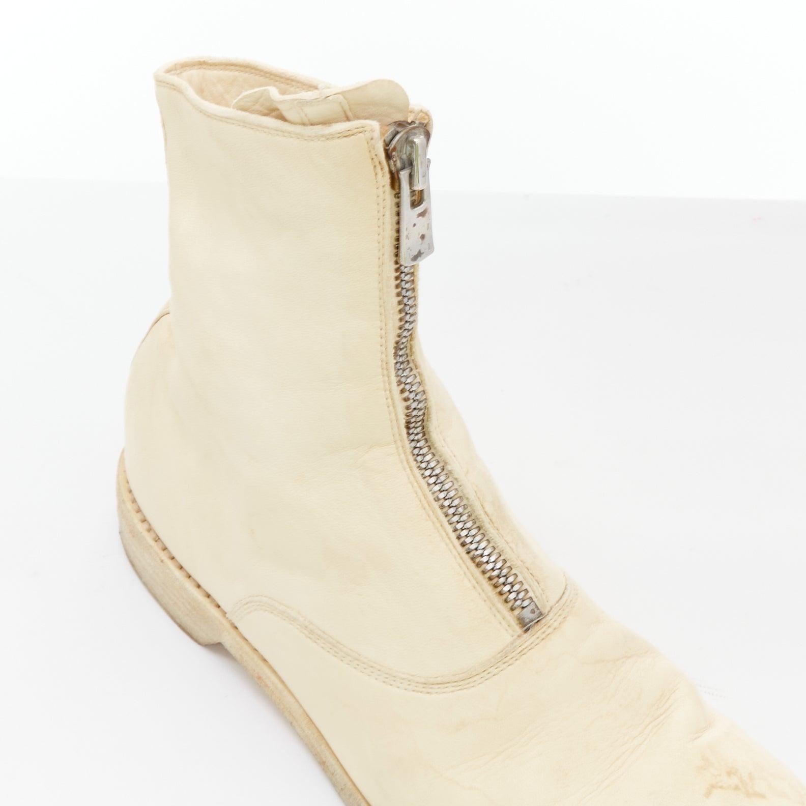 Guidi bottes de combat en cuir pleine fleur crème avec fermeture à glissière argentée sur le devant EU39 en vente 2