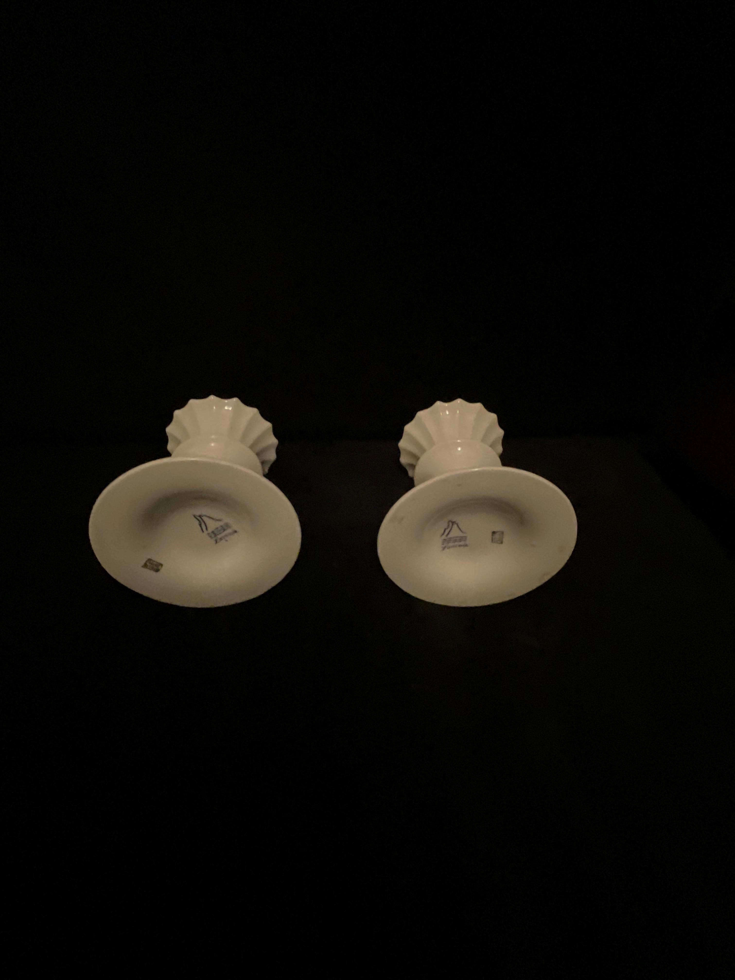 Inizio XX secolo GUIDO ANDLOVITZ - LAVENO - Coppia di candelieri in ceramica - MADE IN ITALY 1925 in vendita