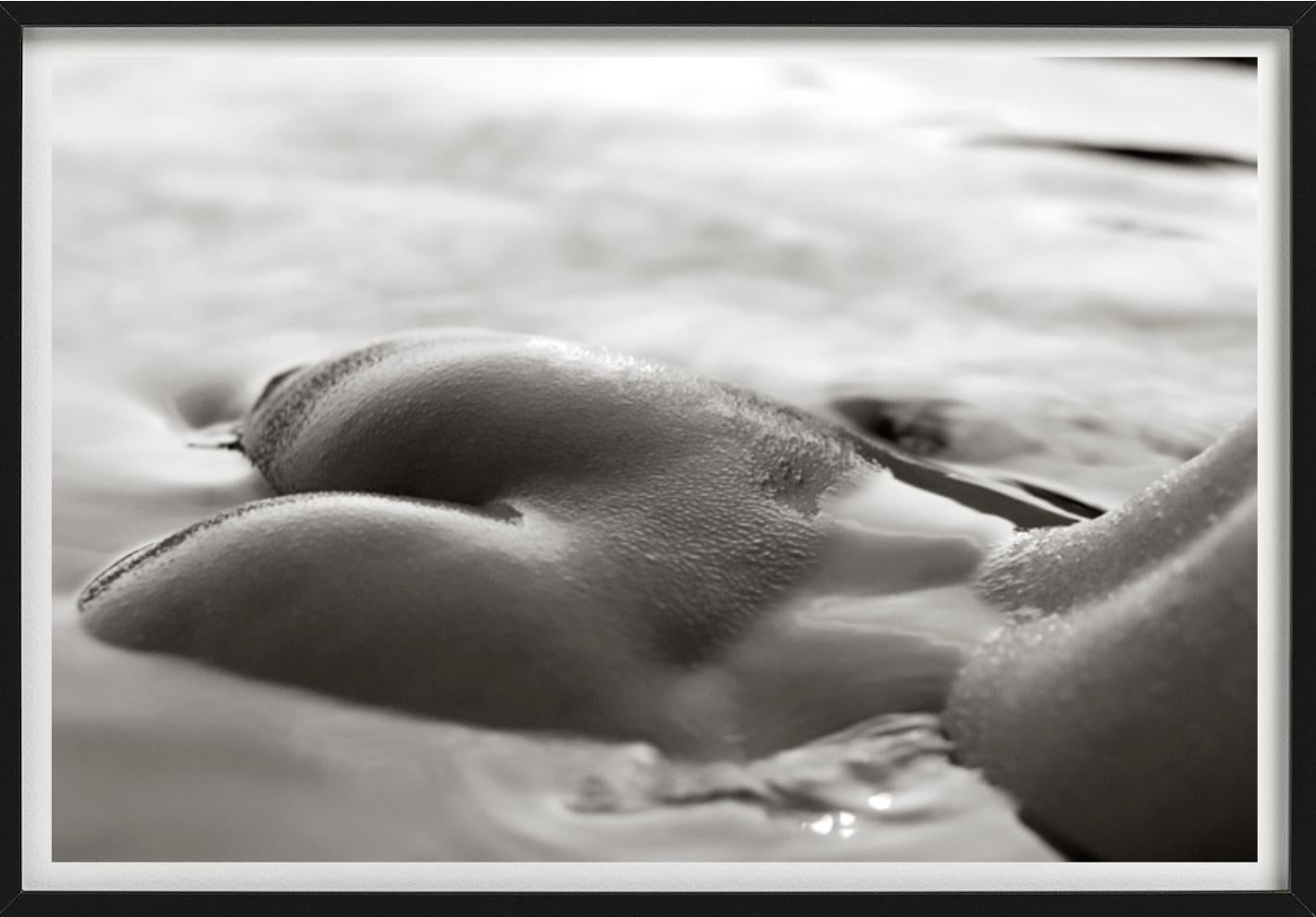 Gaia in Water, Greece - Nude Model swimming, fine art photography - Photograph by Guido Argentini