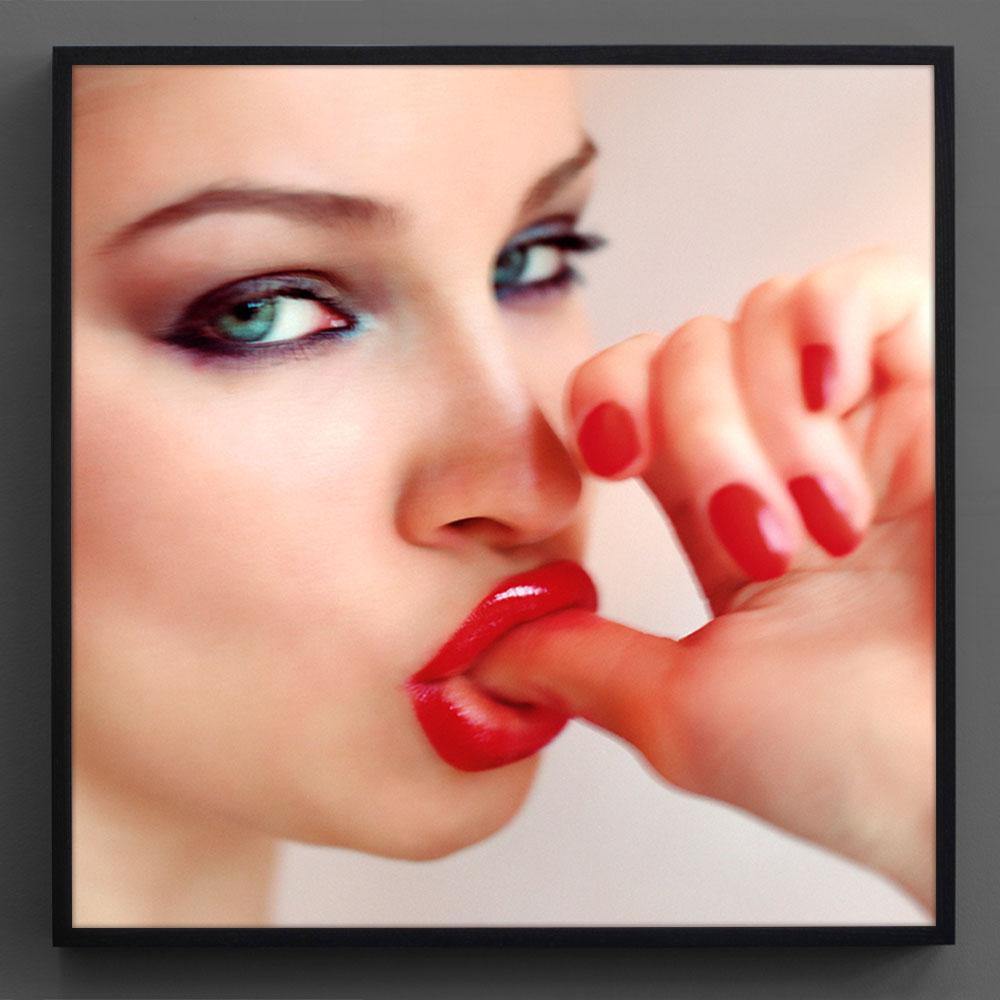 Guido Argentini Black and White Photograph - Olga sucking her thumb