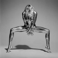 Silvereye - Nudo dipinto con metalli, fotografia d'arte, 1995