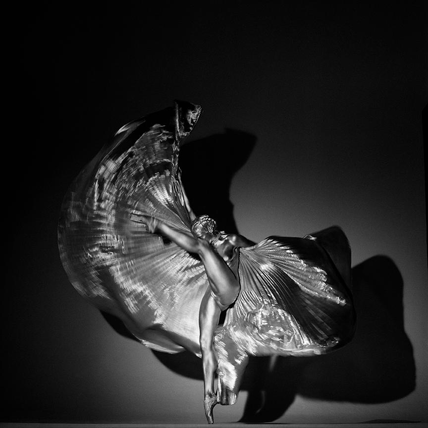 Series: ARGENTUM
All available sizes and editions:

40" x 40" editions of 18
50" x 50" editions of 7
60" x 60" editions of 3
72" x 72" editions of 1

Archival Pigment Print on Fine Art Baryta paper
Mounted and Framed

Guido Argentini is an Italian