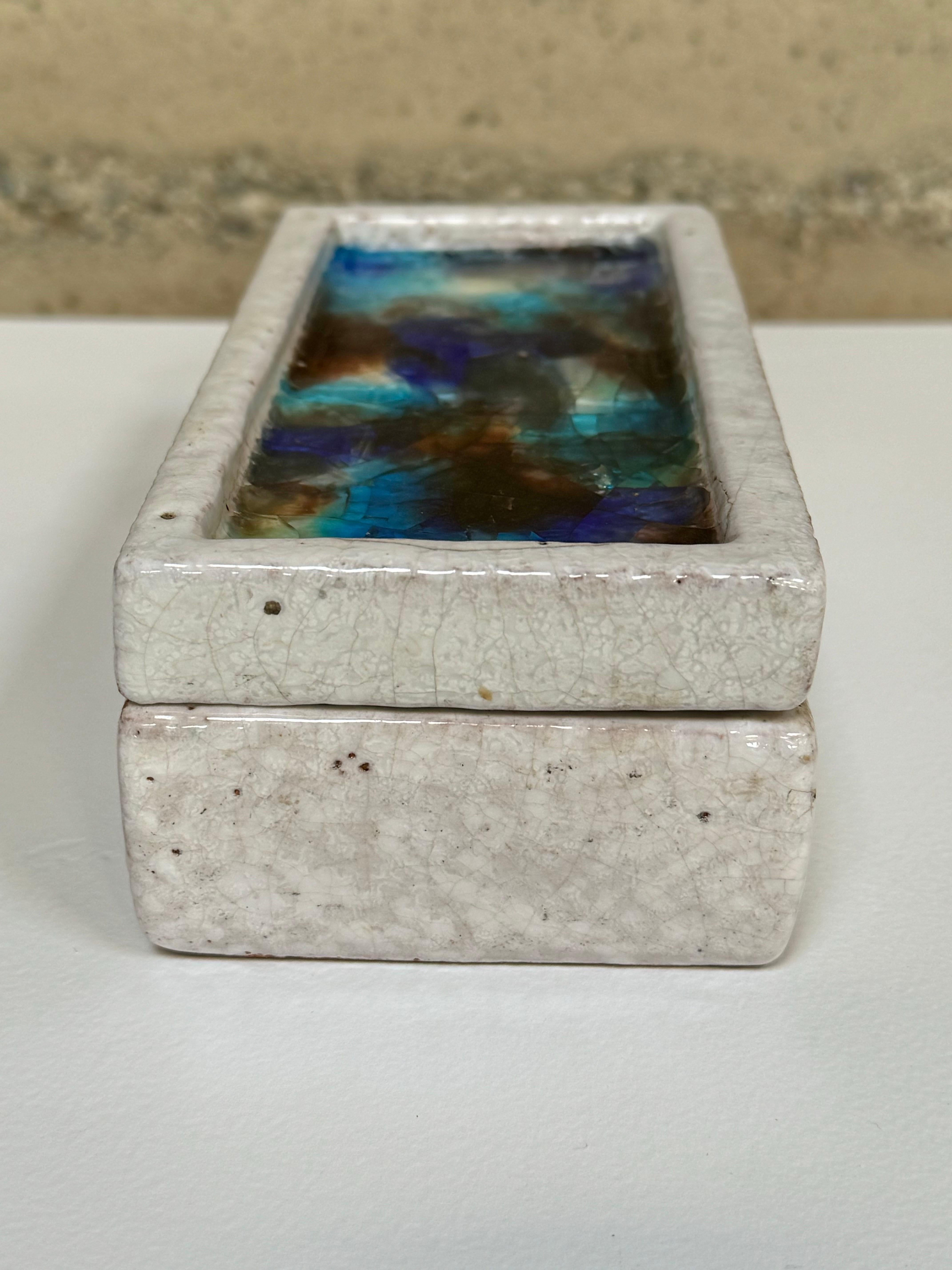 Guido Bitossi for Raymor of Italy Ceramic Lidded Box with Fused Glass 1950s In Good Condition In Oakland, CA