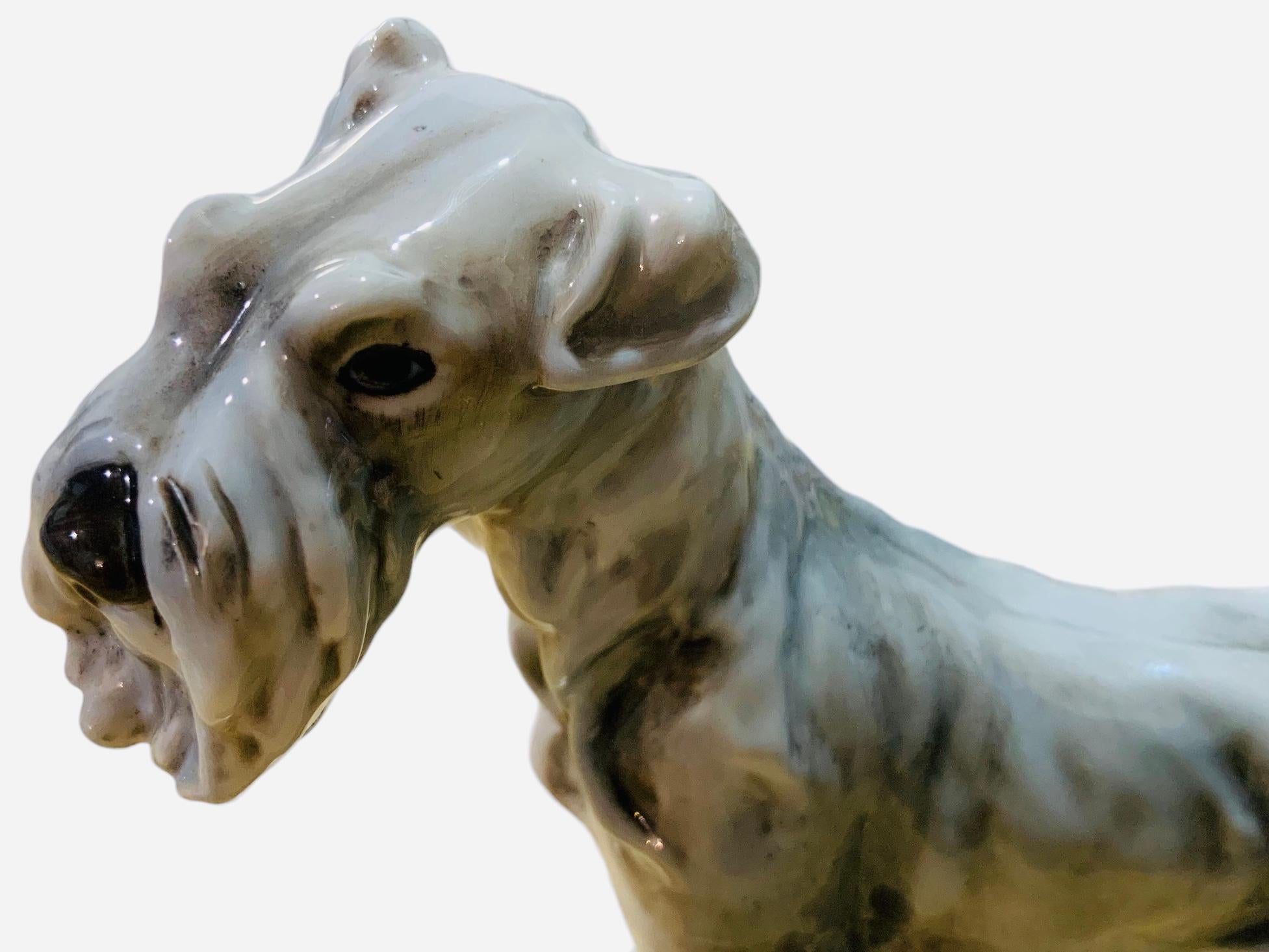 Guido Cacciapuoti Figurita De Porcelana De Un Perro Fox Terrier De Alambre Italiano en venta