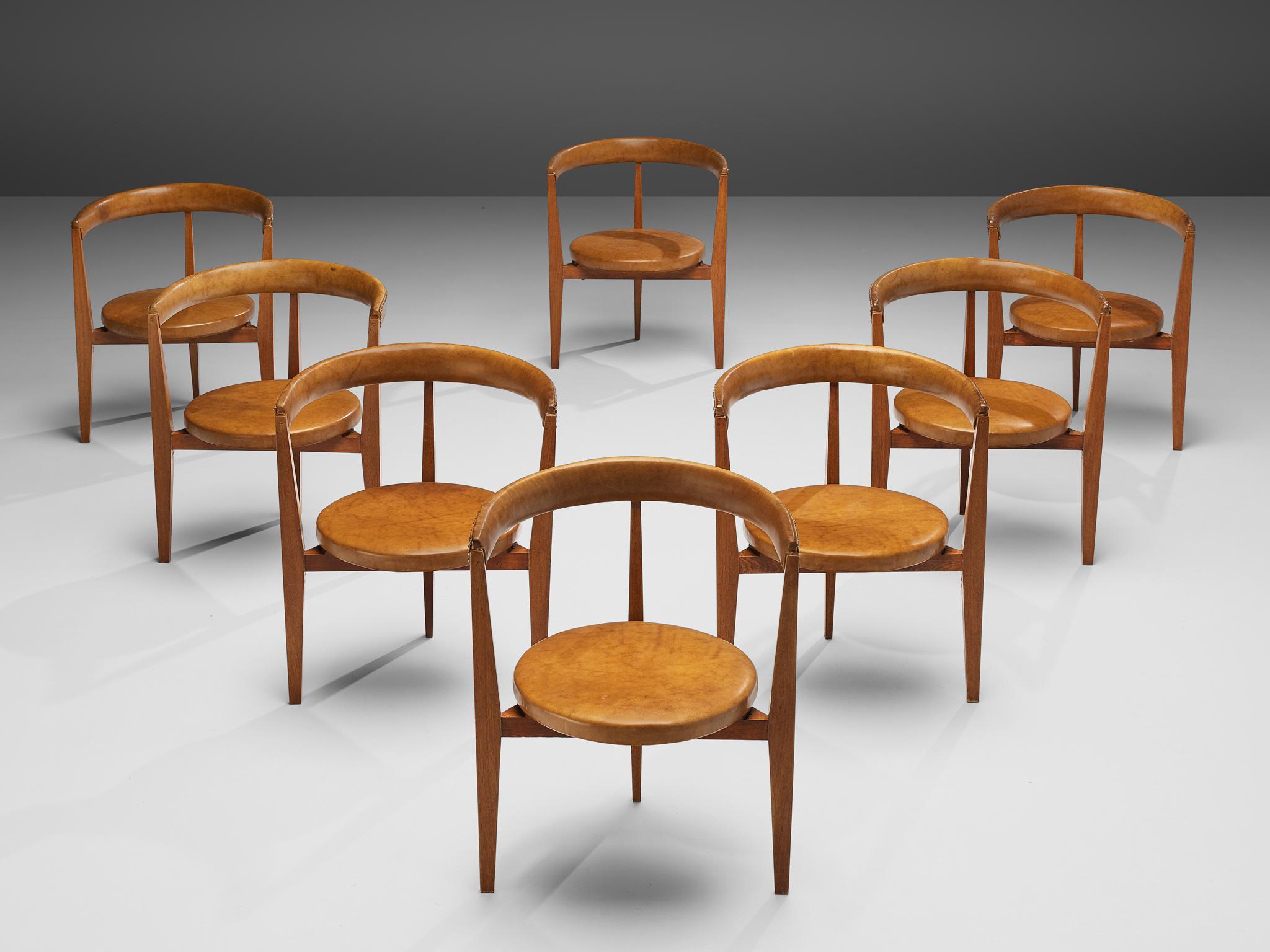 Guido Canali Set of Eight Rare Dining Chairs in Walnut and Cognac Leather  For Sale 5