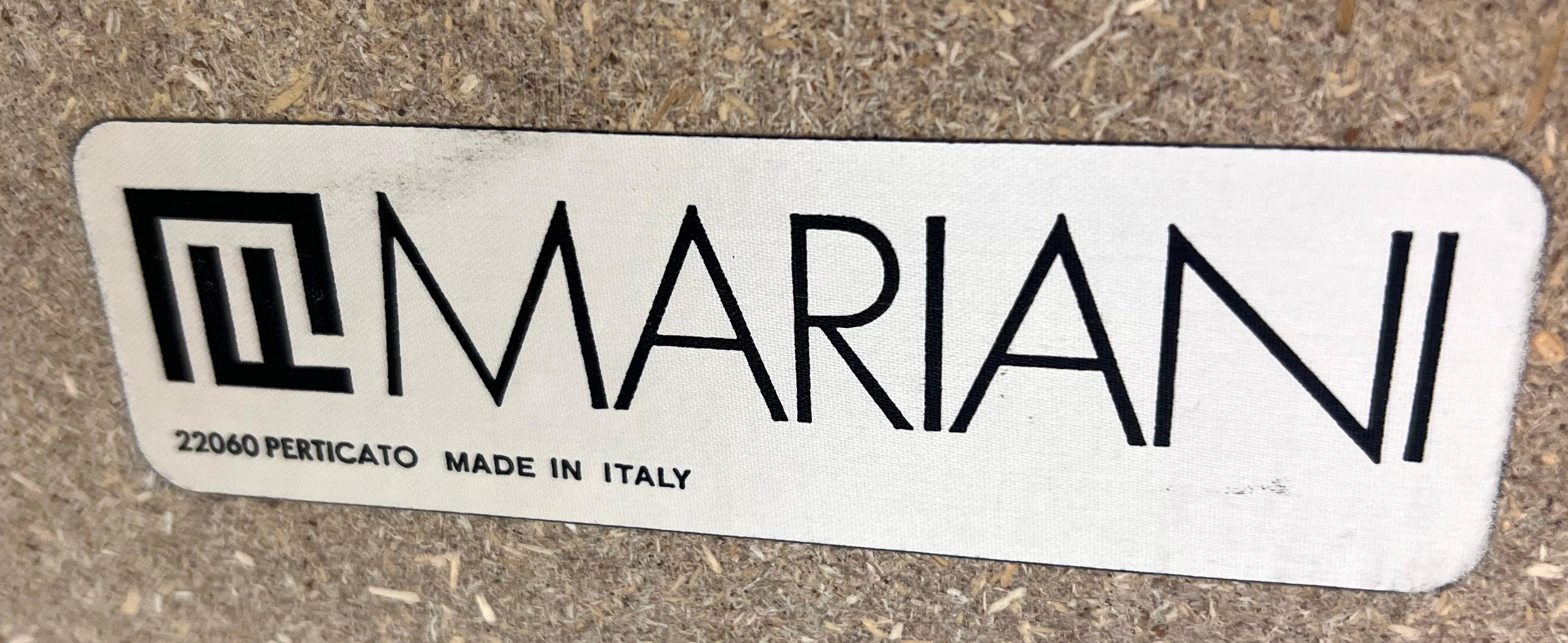 Meubles de rangement en cuir et daim enveloppés de marbre surmontés de Guido Faleschini pour Mariani en vente 4