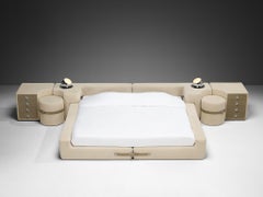 Guido Faleschini per Mariani Pace Collection: set da letto in pelle nabuk bianco sporco