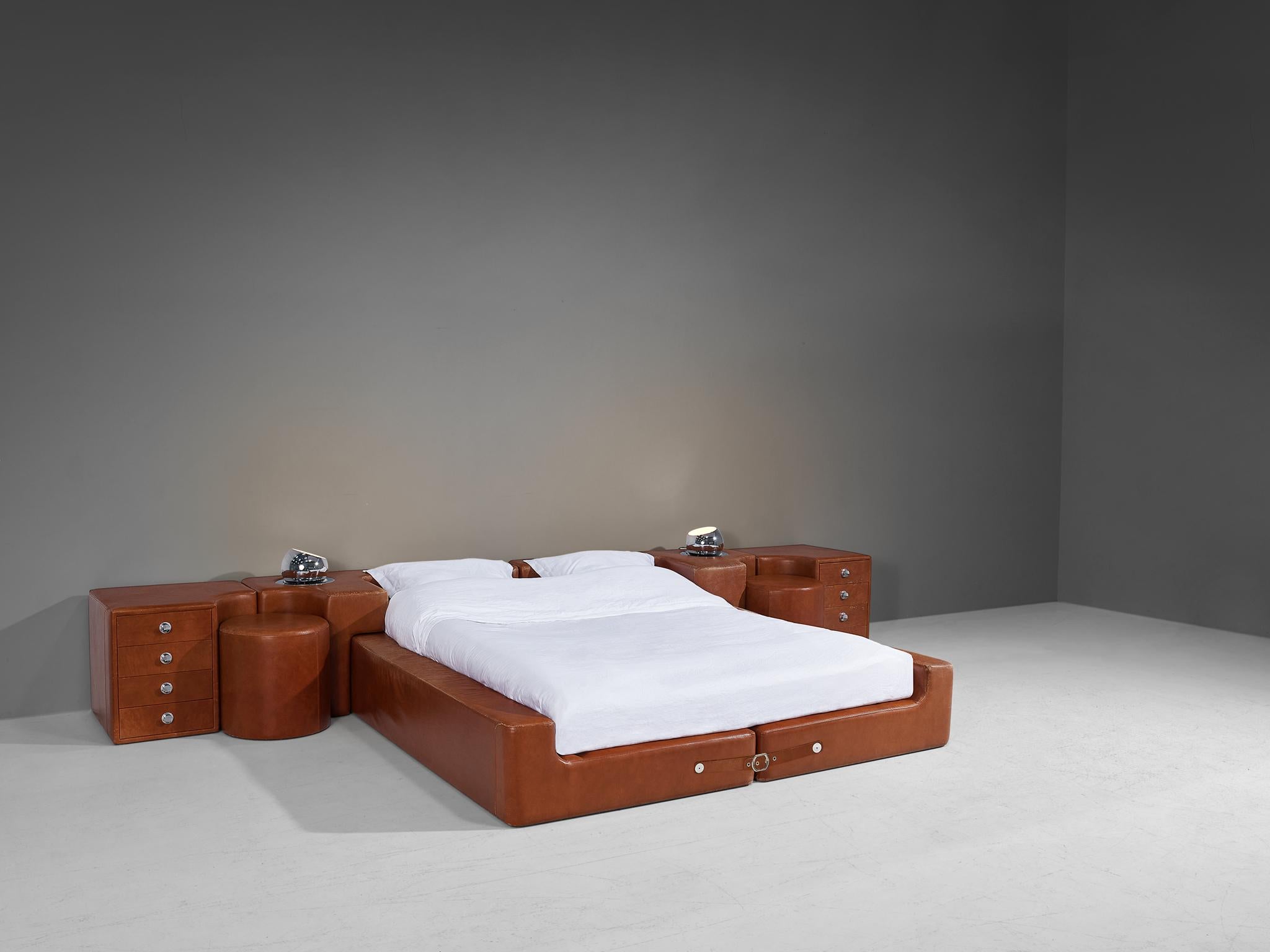 Guido Faleschini for Mariani, ‘Pace Collection’ set of bed, two nightstands and two stools, leather, chrome-plated brass, enameled steel, Italy, circa 1975

This eccentric set of one bed, two nightstands equipped with four drawers and stools are