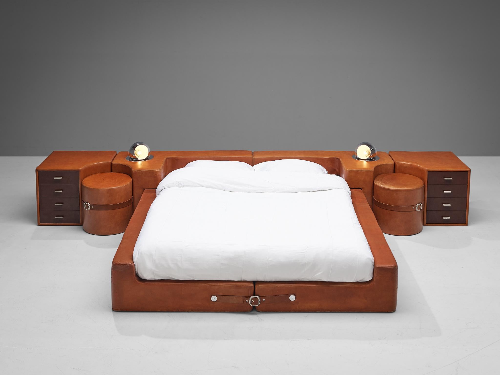 Guido Faleschini for Mariani, ‘Pace Collection’ set of queen bed, two nightstands and two stools, leather, chrome-plated brass, enameled steel, Italy, circa 1975 

This eccentric set of one bed, two nightstands equipped with four drawers and stools