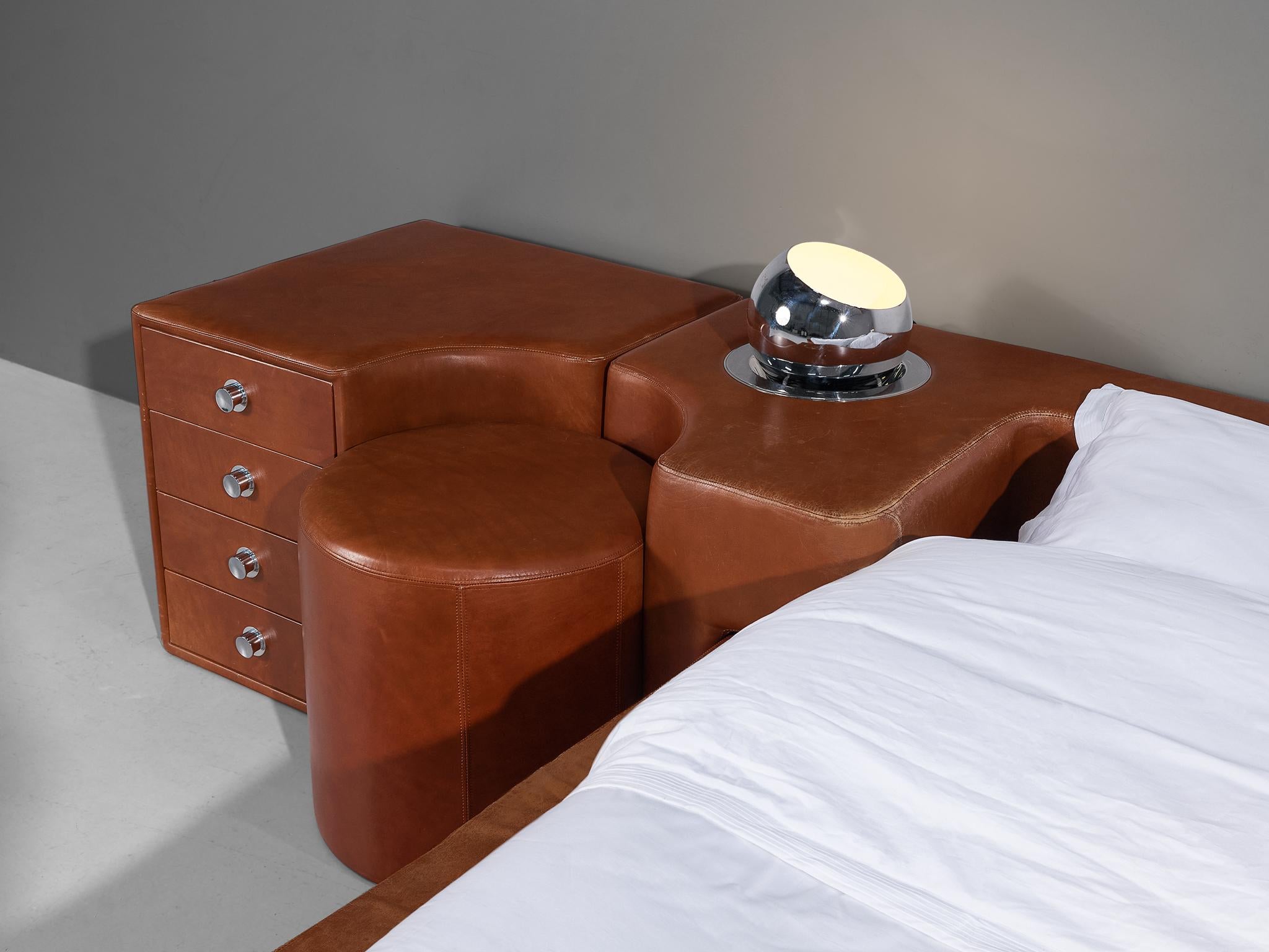 Late 20th Century Guido Faleschini for Mariani Set of Bed, Nightstands and Stools in Leather
