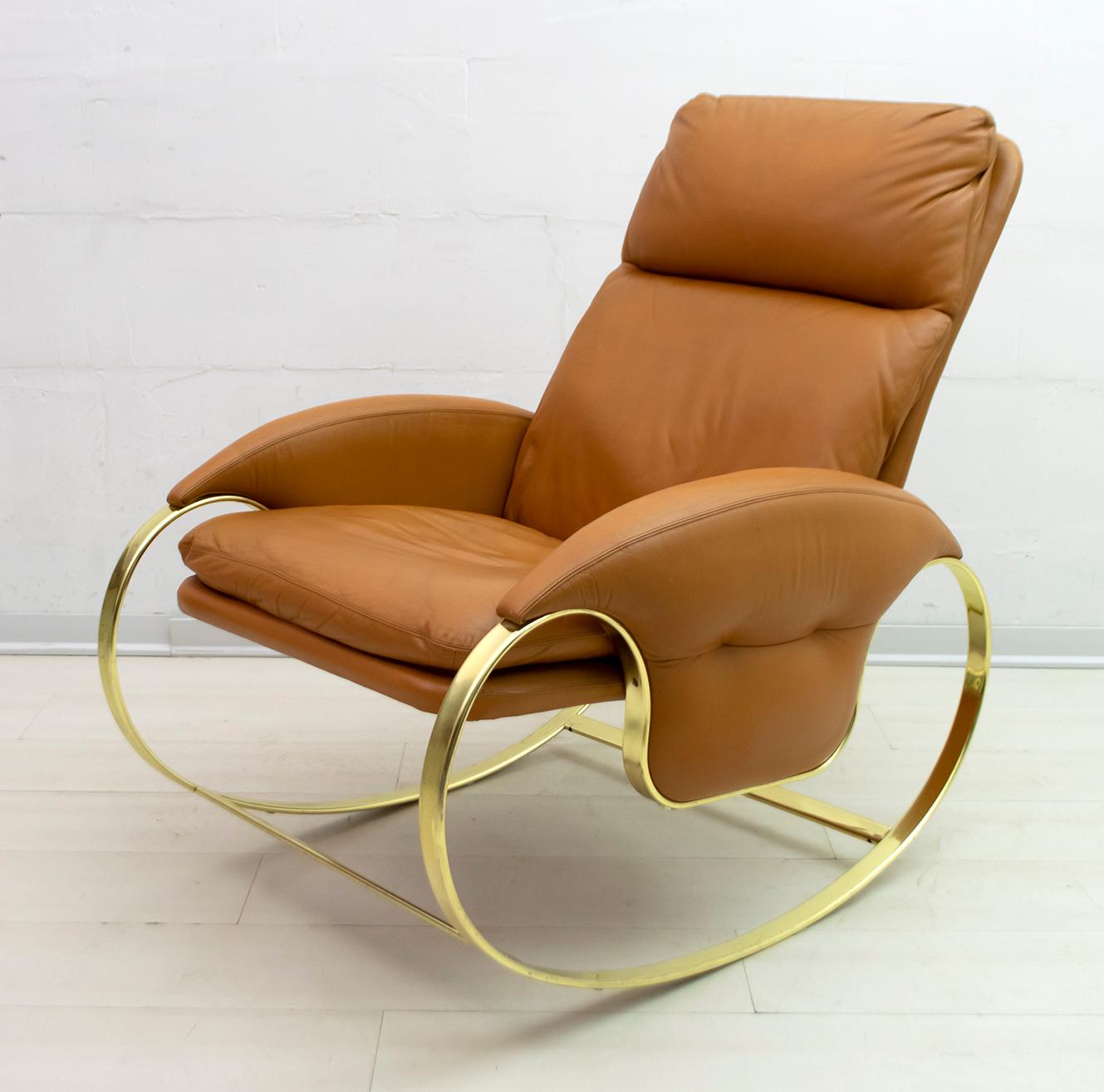 Guido Faleschini Mid-Century Modern Italian Real Leather Rocking Chair, 1970s In Good Condition In Puglia, Puglia